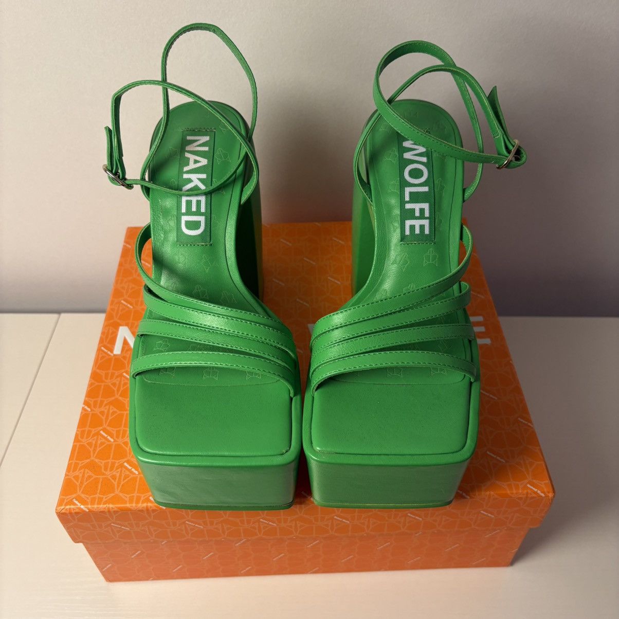 NAKED WOLFE Green Leather Platform Sandals Size US 7 / IT 37 - 2 Thumbnail
