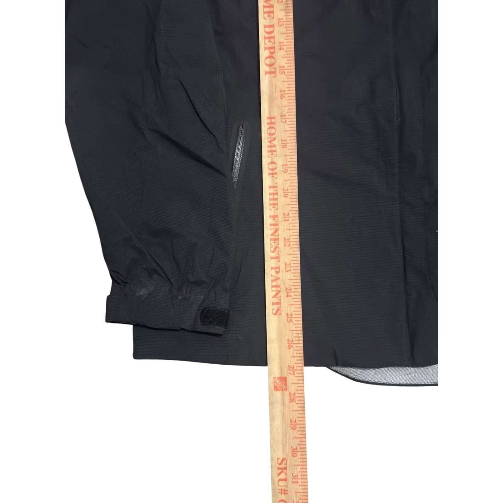 Eddie Bauer Eddie Bauer Weather Edge 365 Jacket Hooded Waterproof Lightweight Black XL Unisex Adults Zip Pockets Geometric Pattern Rain Coat WeatherEdge Model Size US XL / EU 56 / 4 - 2 Thumbnail