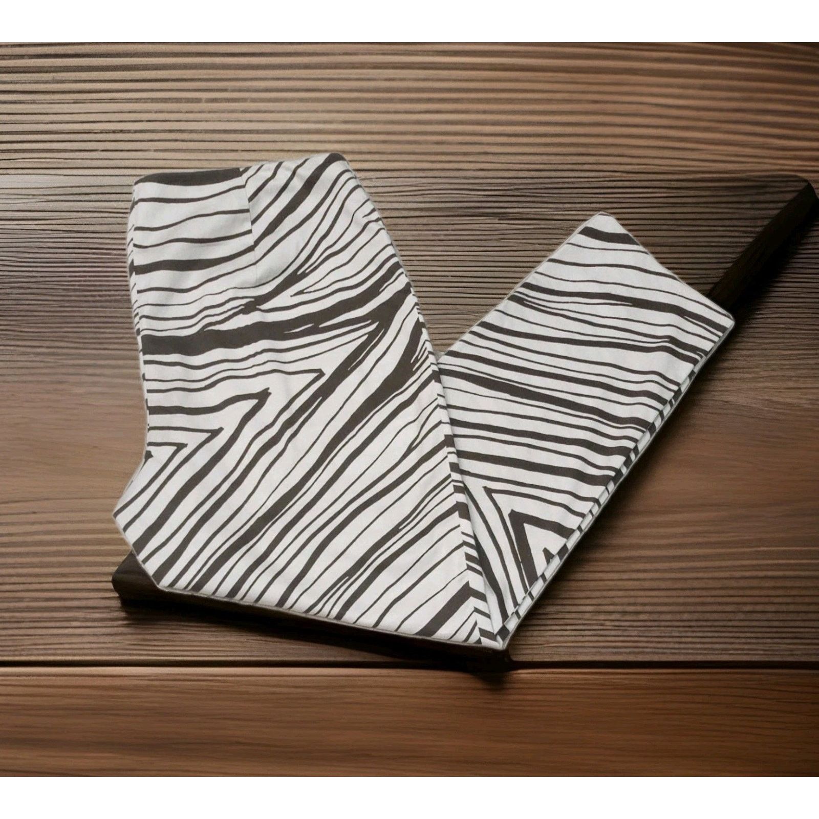 Lafayette 148 Lafayette 148 Stanton Pants Zebra minimalist classic busines Size 36" / US 14 / IT 50 - 4 Thumbnail
