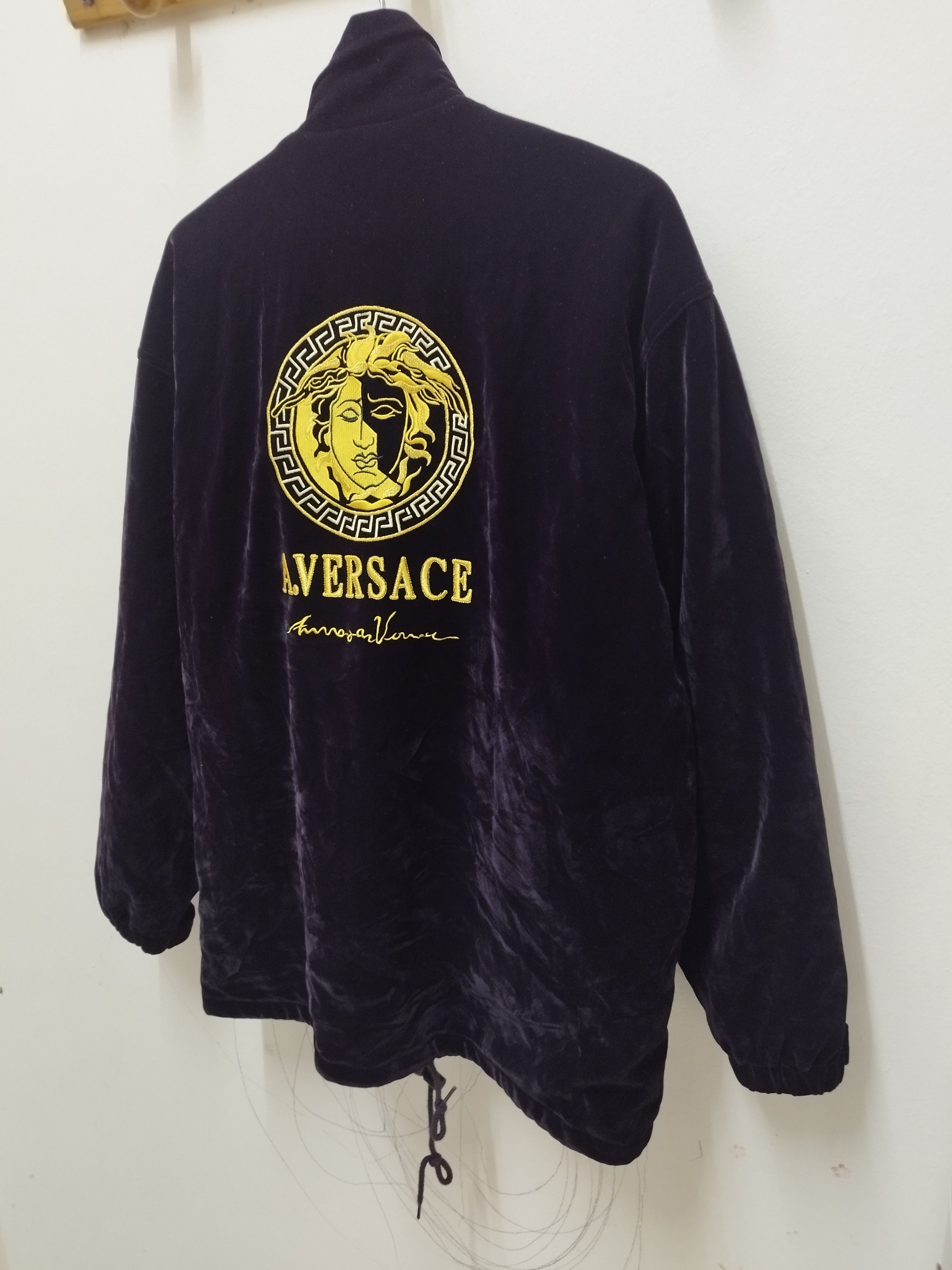 Versace Versace Velour Jacket Big Logo Medusa Purple Size US M / EU 48-50 / 2 - 3 Thumbnail