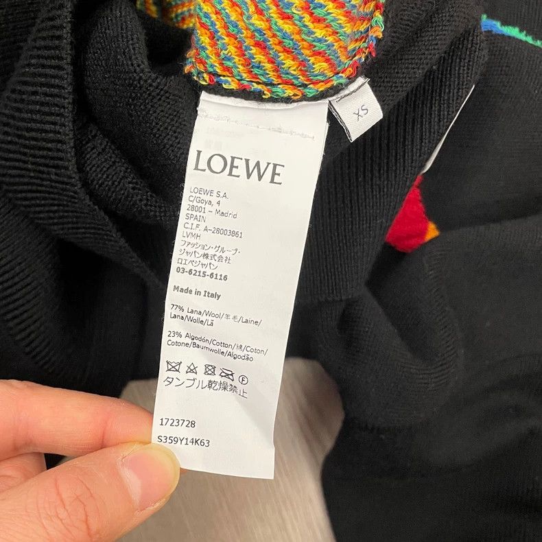 Other LOEWE Black chest color large logo round neck wool knit sw Size XS / US 0-2 / IT 36-38 - 6 Thumbnail