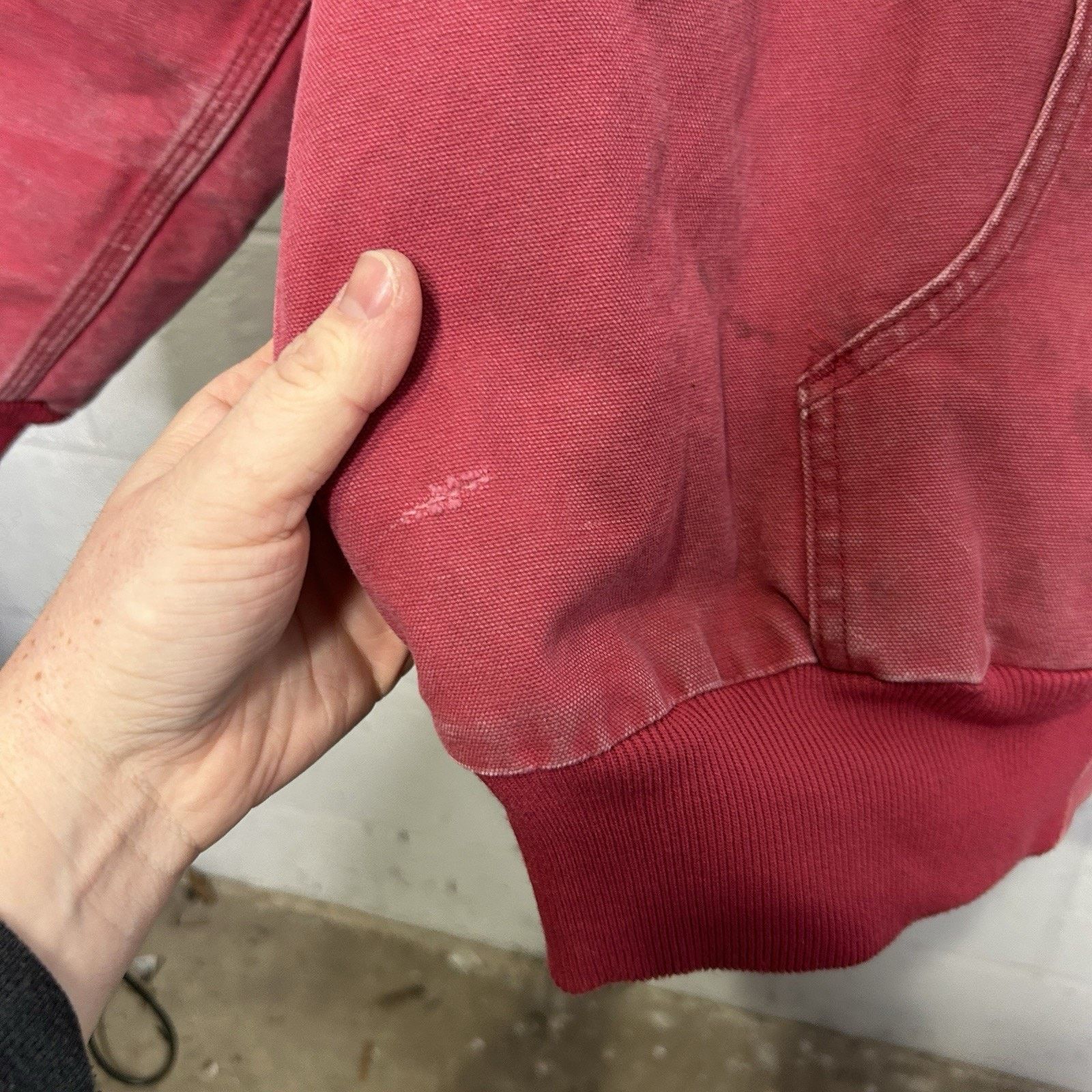 Carhartt Y2K Carhartt Quilted Hooded Jacket “Crabapple Pink” WJ130 Size US XL / EU 56 / 4 - 9 Thumbnail