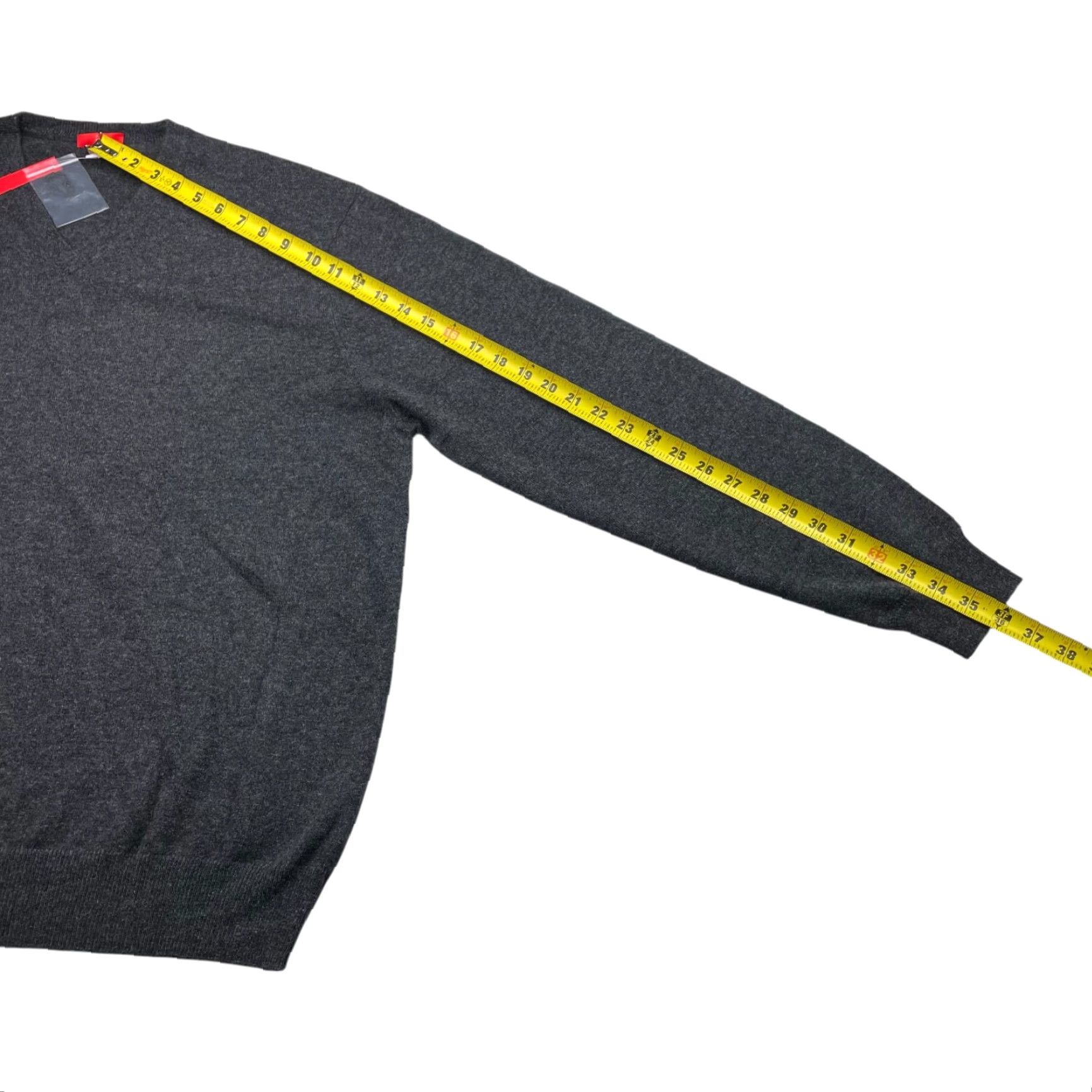 Vintage Jennie Liu Men’s 2XL Cashmere V-Neck Pullover Sweater Gray Pullover Size US XXL / EU 58 / 5 - 6 Thumbnail