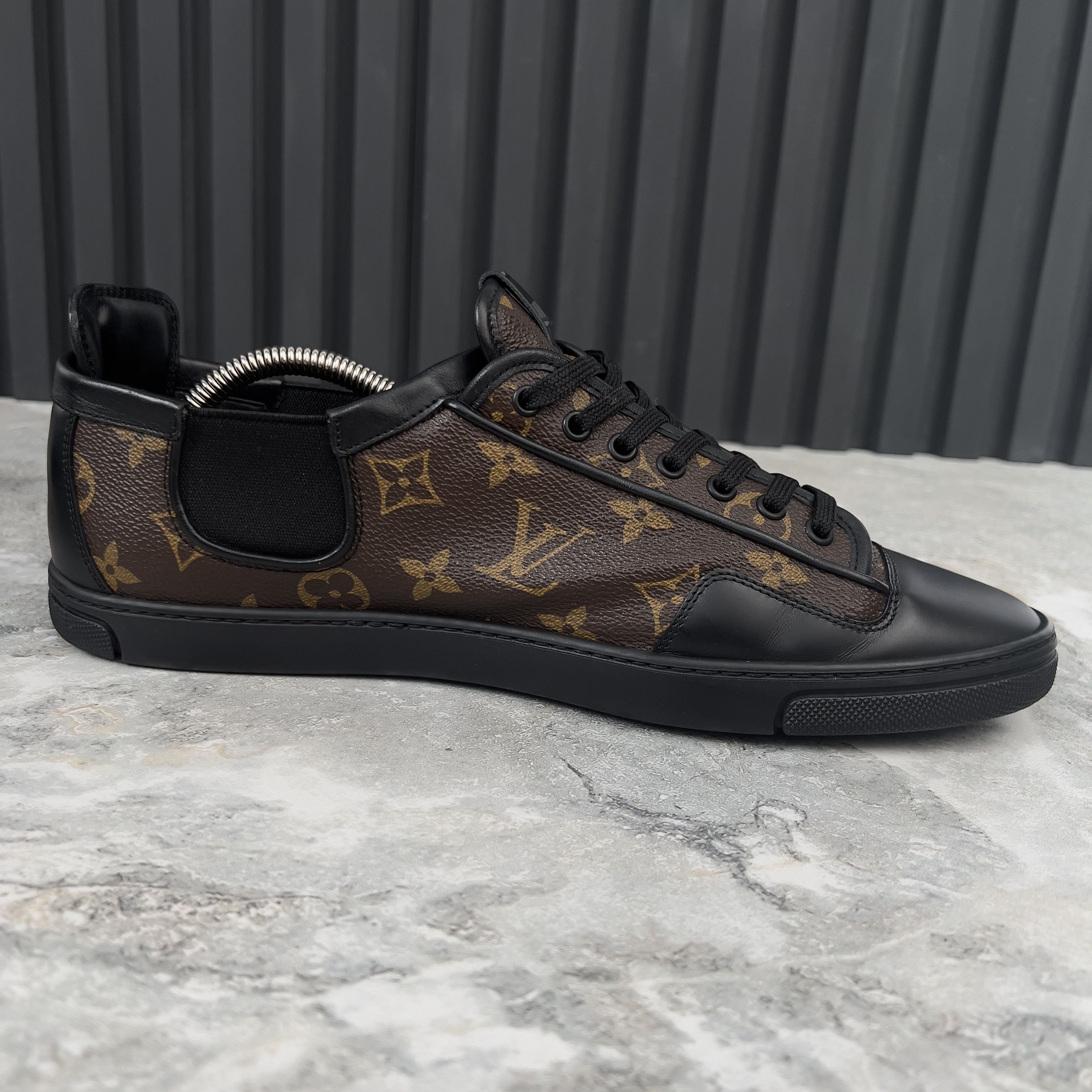 Louis Vuitton Louis Vuitton Slalom Monogram Canvas Sneakers Leather Size US 9.5 / EU 42-43 - 9 Thumbnail