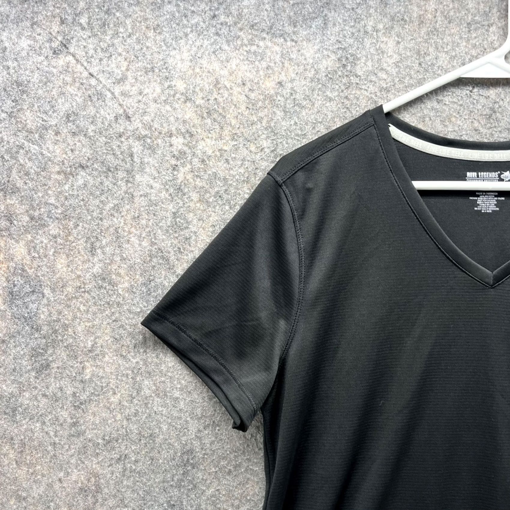 Vintage Reel legends Shirt Women Large Black Athletic Fit V-Neck Short Sleeve Polyester Knit Casual Shirt Womens L Black Name brand: Reel legends Size L / US 10 / IT 46 - 3 Thumbnail