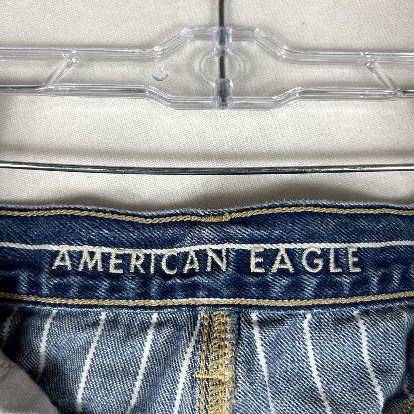 American Eagle Outfitters American Eagle Mom Jeans Womens 8 Regular Denim Striped High Rise AEO Jeans Womens 8 Regular Blue Denim Striped High Rise Size 30" / US 8 / IT 44 - 7 Thumbnail