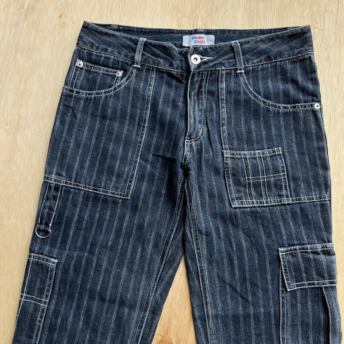 Japanese Brand FLOWER CIRCLE CARGO FLARED DENIM LIKE TORNADO MART Size US 31 - 2 Thumbnail