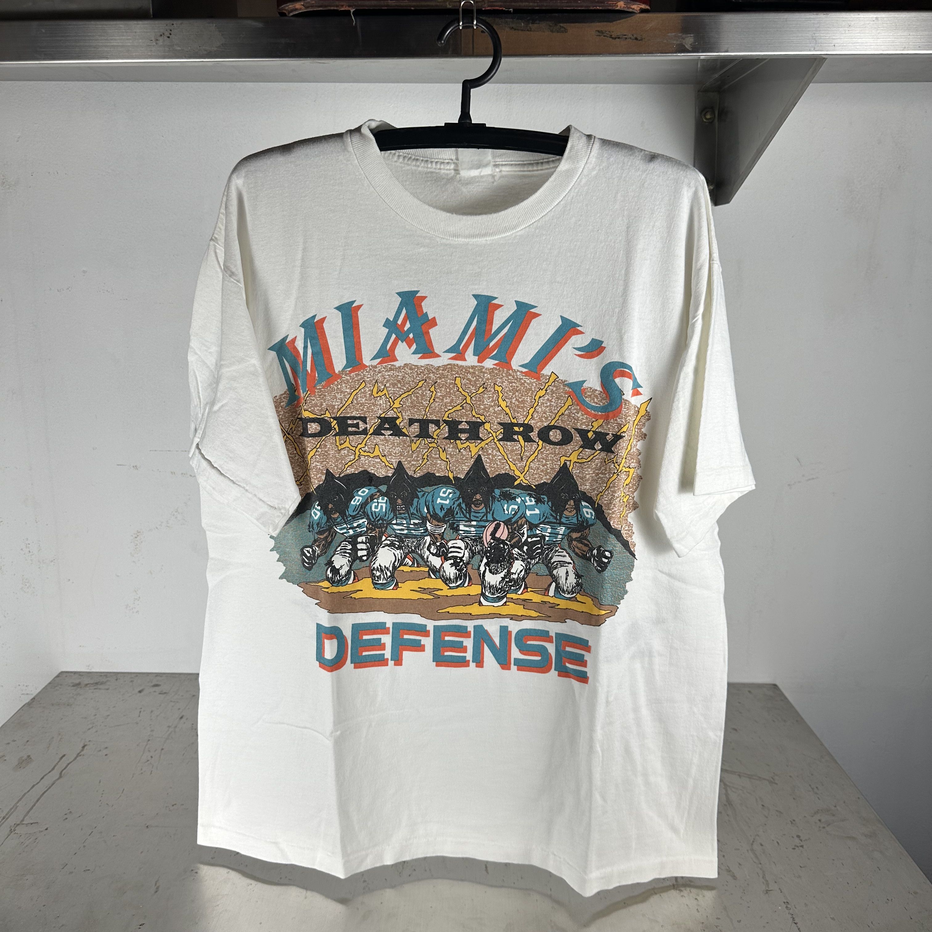 Vintage ​90s Miami Dolphins Defence Death Row It's Time NFL Tee Size US XL / EU 56 / 4 - 1 Thumbnail