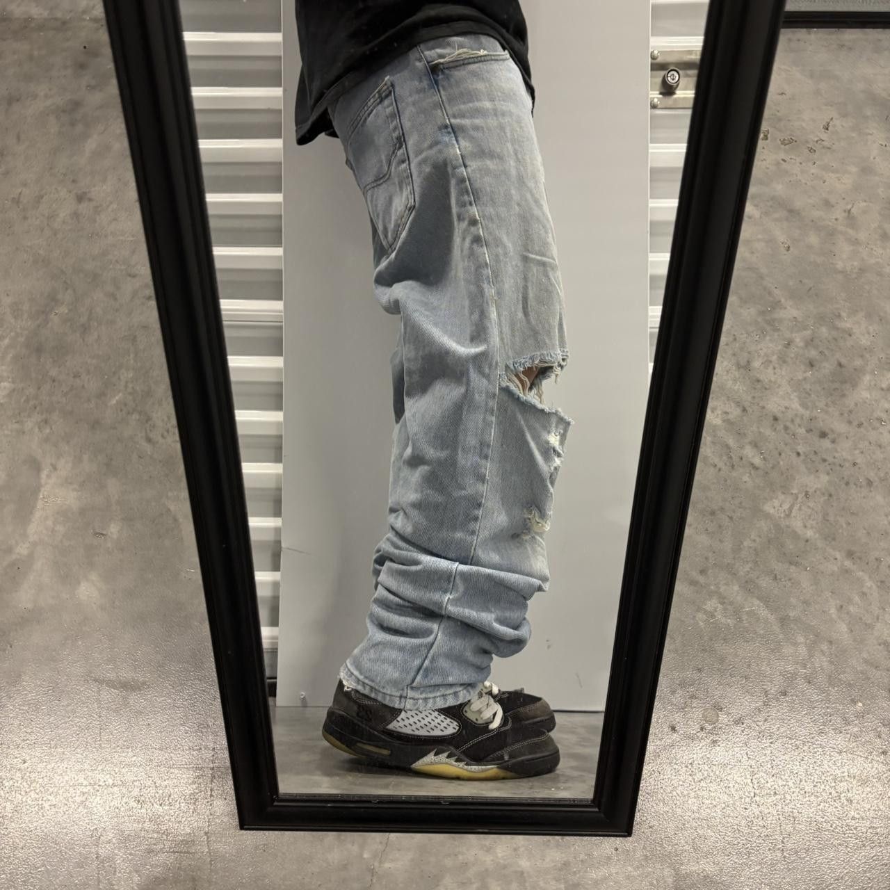 Japanese Brand × Vintage Crazy Vintage Y2K/2000s Light Wash Distressed Streetwear Denim Jeans! Size US 34 / EU 50 - 2 Thumbnail