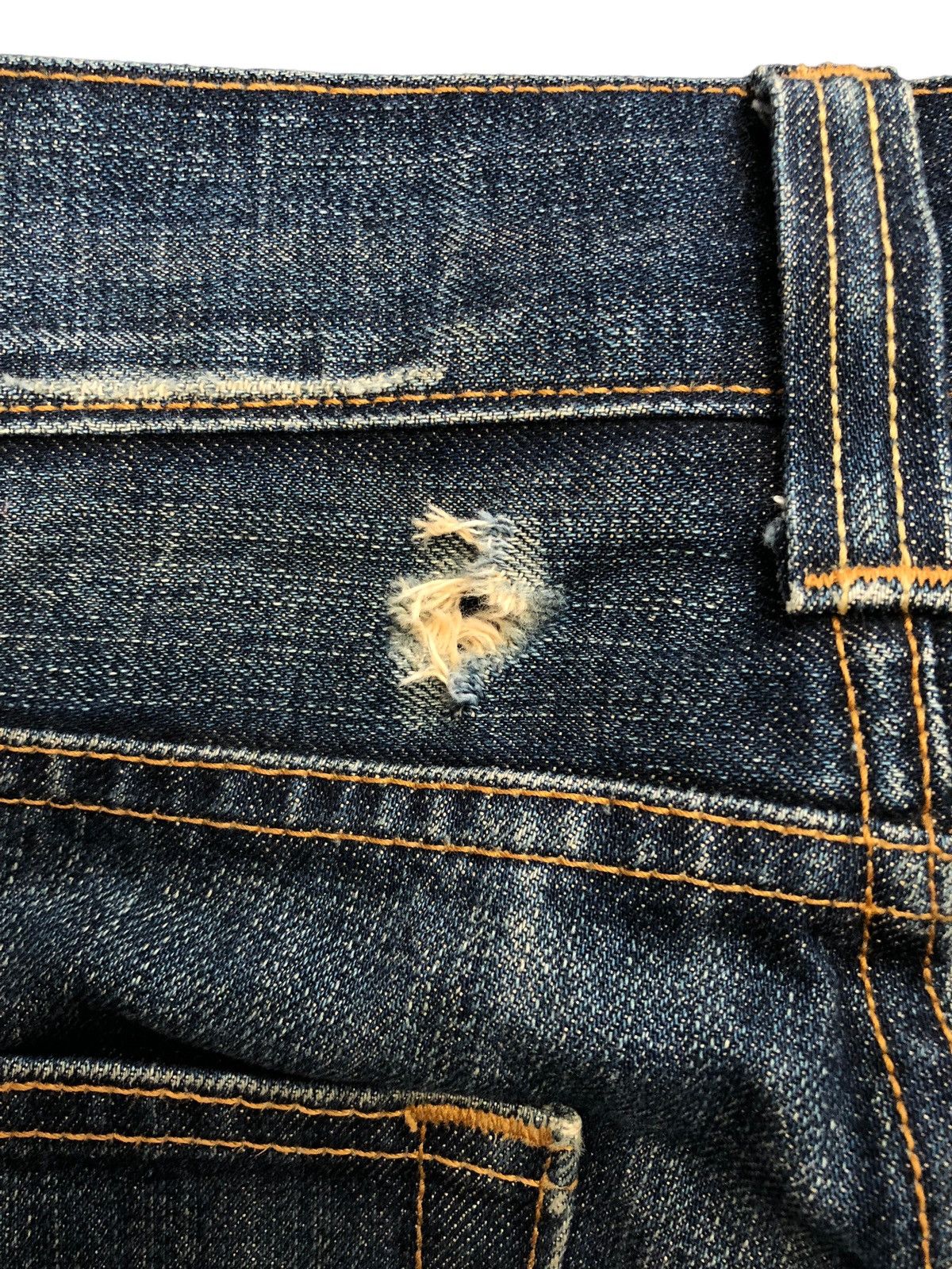 Levi's Vintage Levi's 522 Clawmark Distressed Denim Size US 31 - 13 Thumbnail