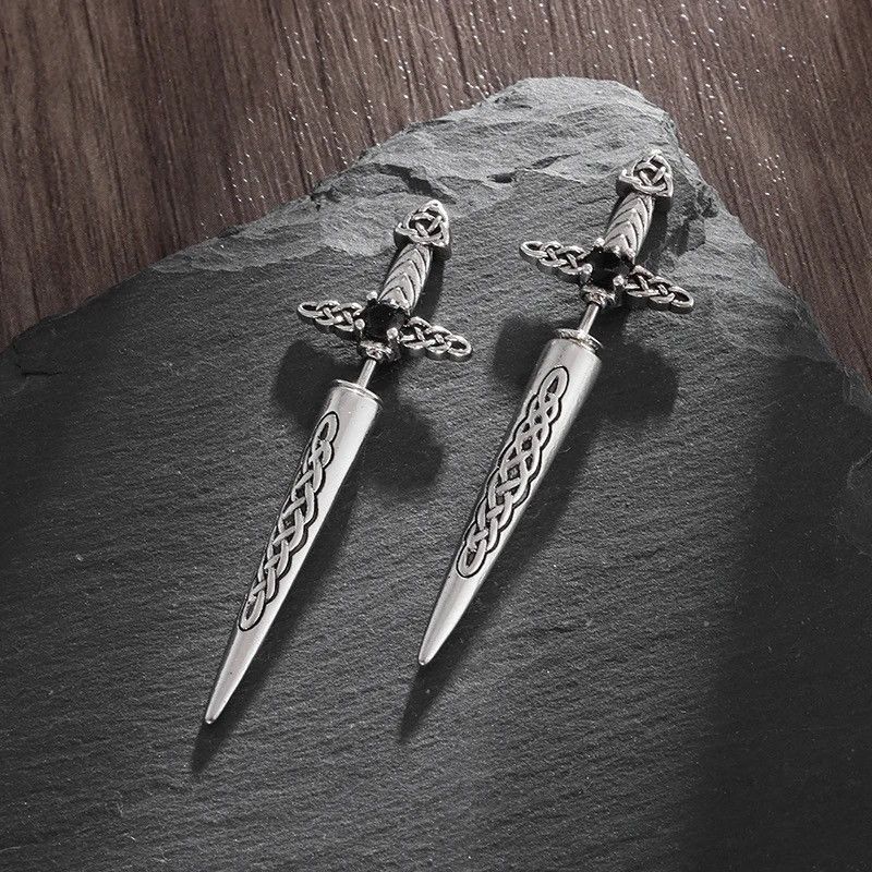 Jewelry × Vintage Trinity Celtic Knot Sword Stud Earrings Size ONE SIZE - 5 Thumbnail