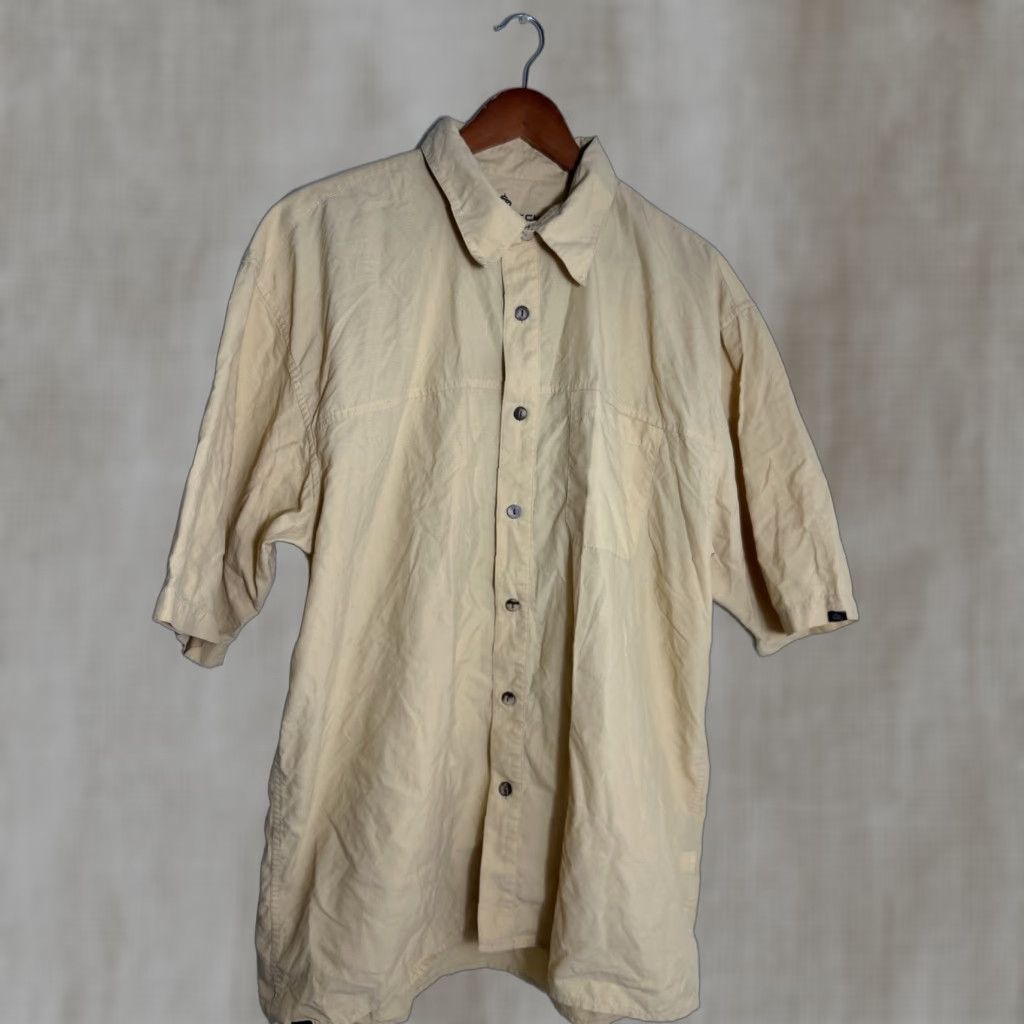 Stormtech Stormtech Men's XL Ripstop Beige Button-Up Shirt User: Stormtech Men's XL Ripstop Beige Button-Up Shirt Size US XL / EU 56 / 4 - 1 Thumbnail