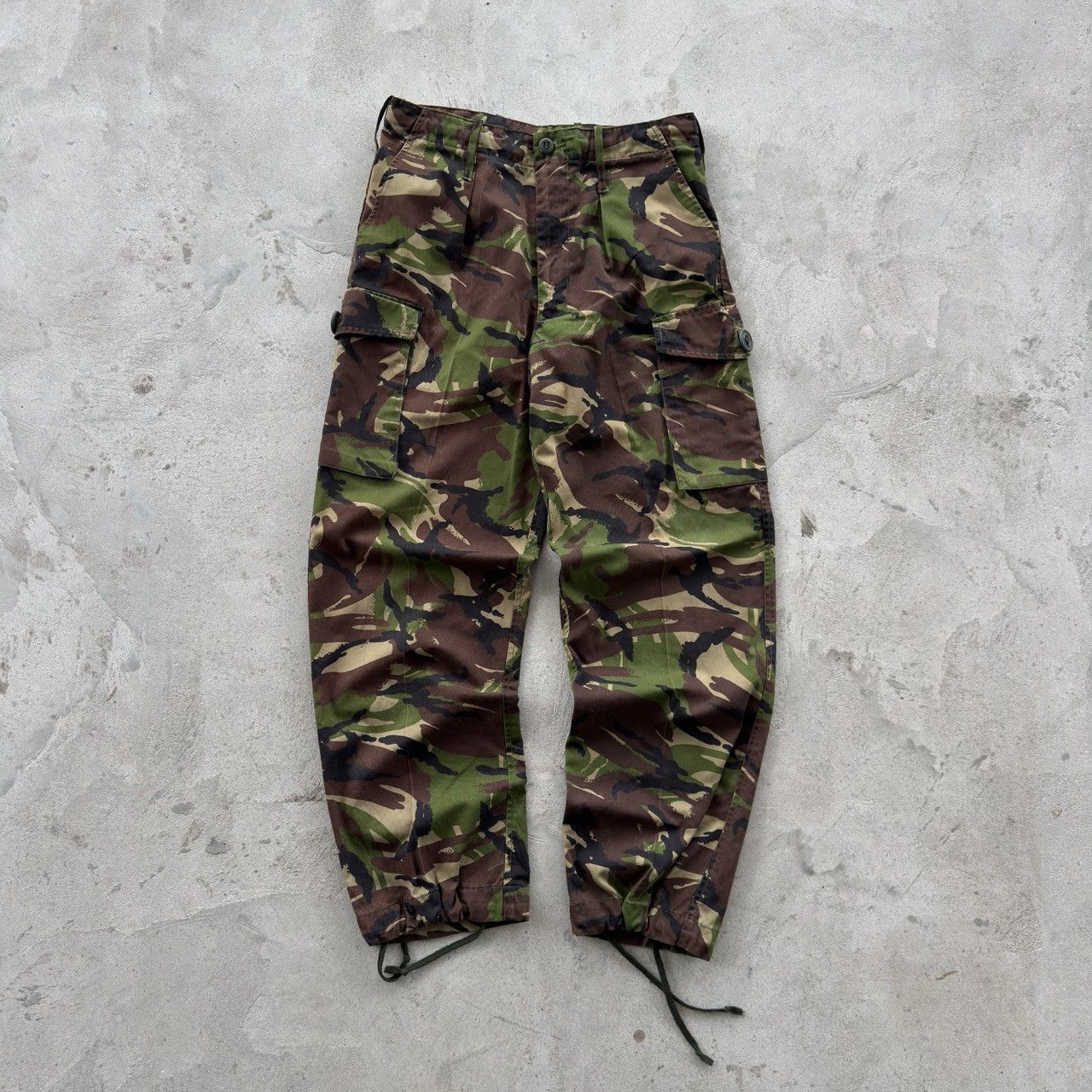 Vintage Vintage American Army Cargo Baggy Pants Size US 31 - 1 Thumbnail