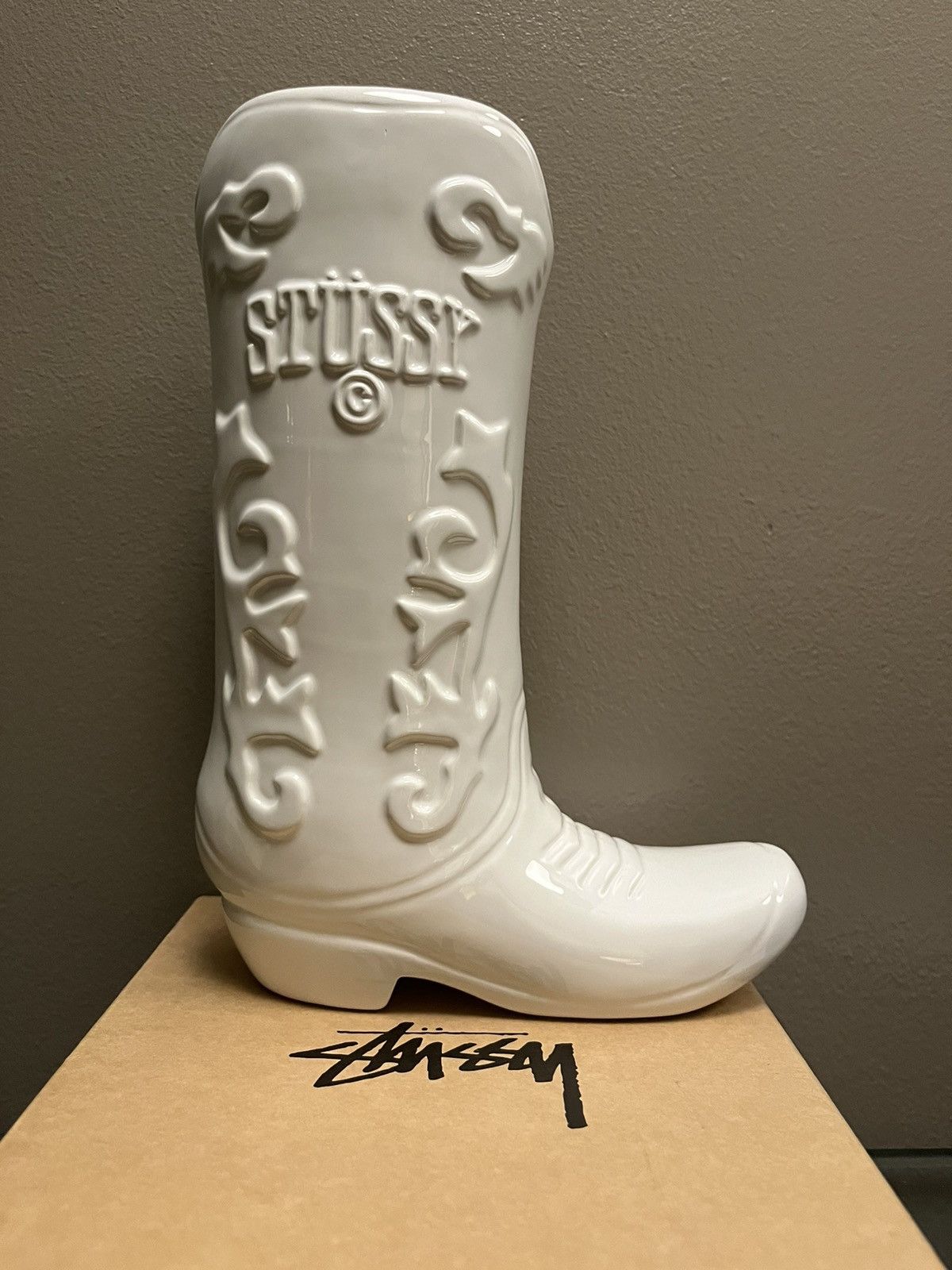 Stussy 2023 New Stussy ceramic boot vase decor accessory