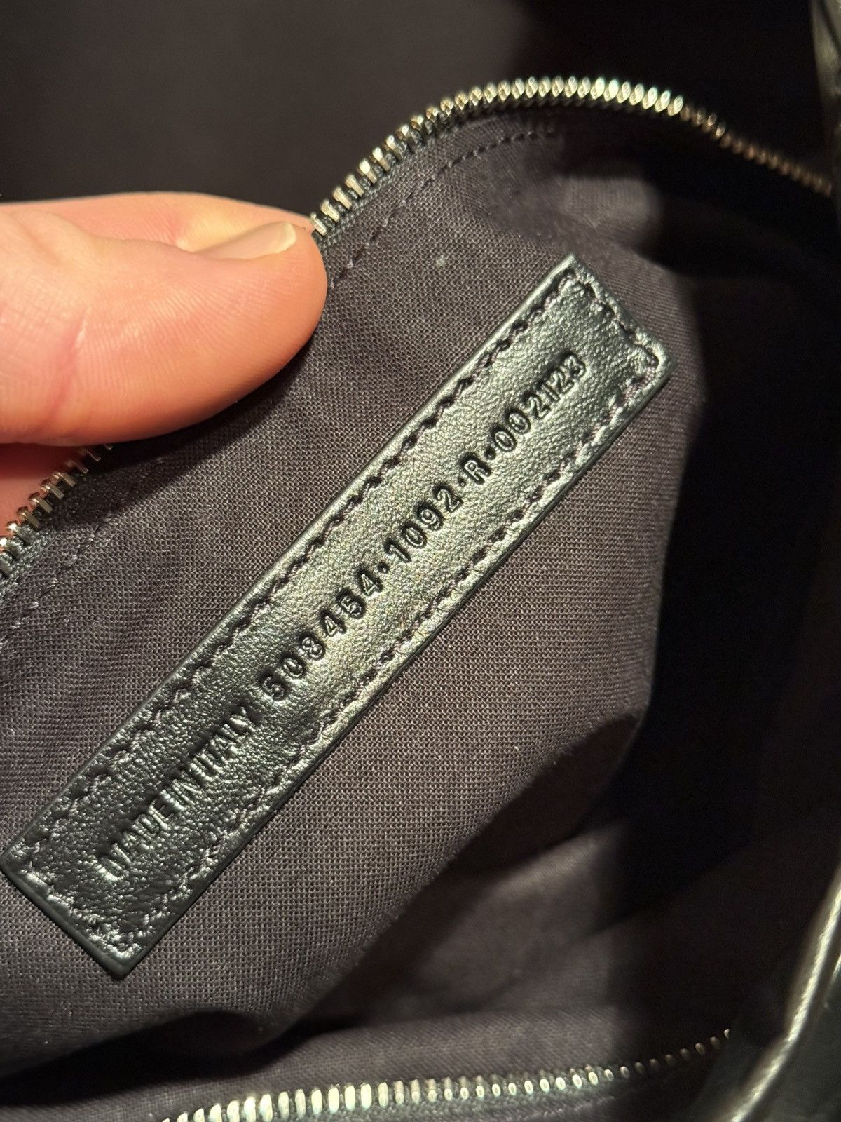 Balenciaga Balenciaga The Simpsons black tote bag bondage Keychain ring Size ONE SIZE - 23 Thumbnail