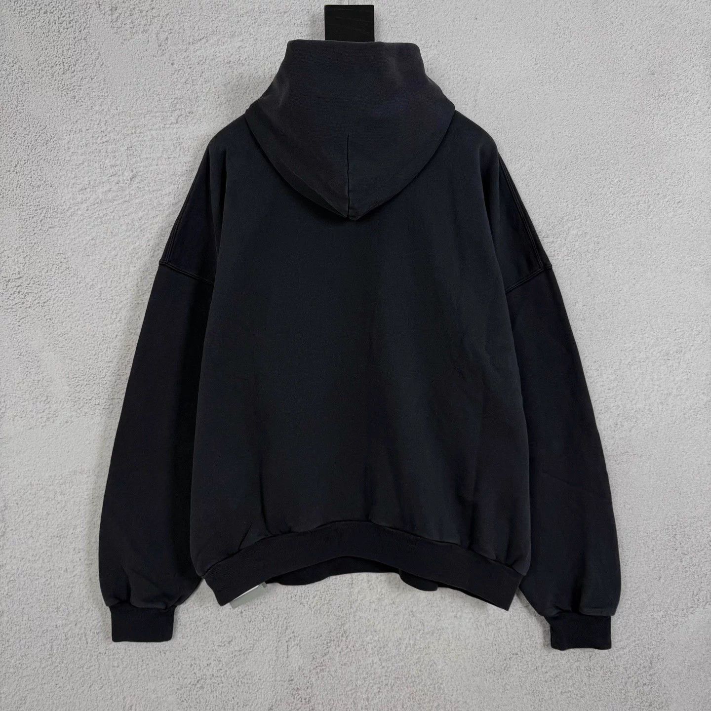 Balenciaga Balenciaga side logo arm print black hoodie 1 Size US S / EU 44-46 / 1 - 2 Thumbnail
