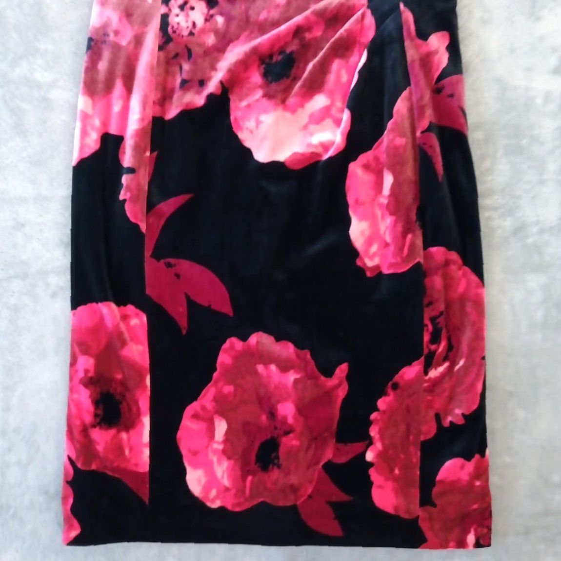 Vintage Tahari Dress Sleeveless Pink Black Floral Knee Length Velvet Lined Zip Square Neck Size 6 Women's Pencil Dress XS? Size M / US 6-8 / IT 42-44 - 4 Thumbnail