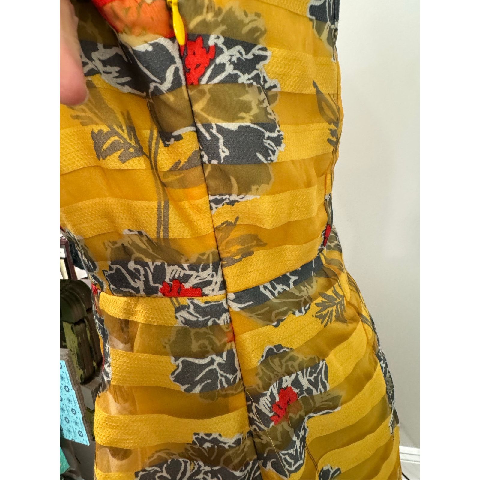 Banana Republic Floral Print Banana Republic Dress Spring Yellow Sheer 6P Size M / US 6-8 / IT 42-44 - 10 Thumbnail