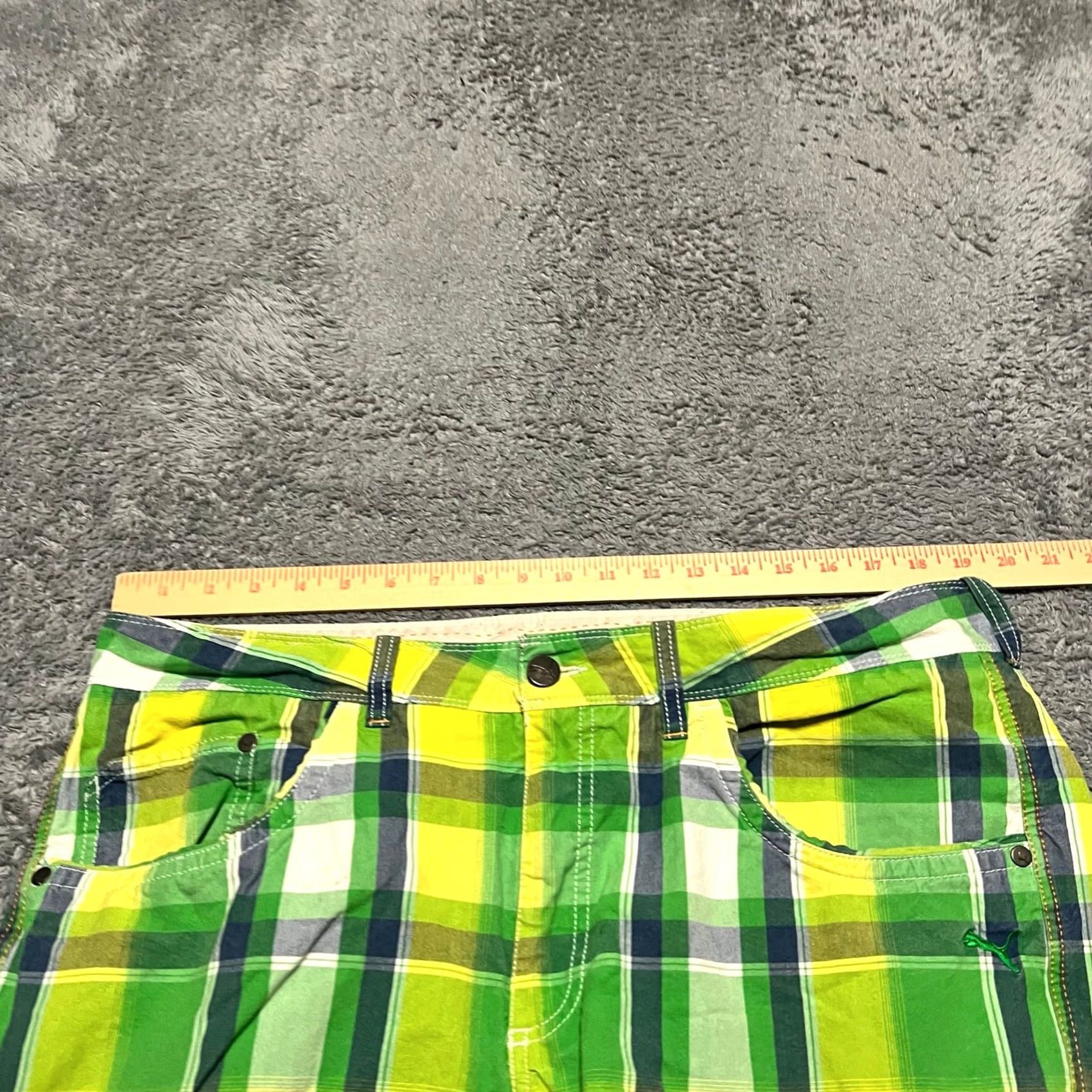 Puma Puma Shorts Mens 36 Green Yellow Plaid Chino Lifestyle Loud Mens Size US 36 / EU 52 - 6 Thumbnail