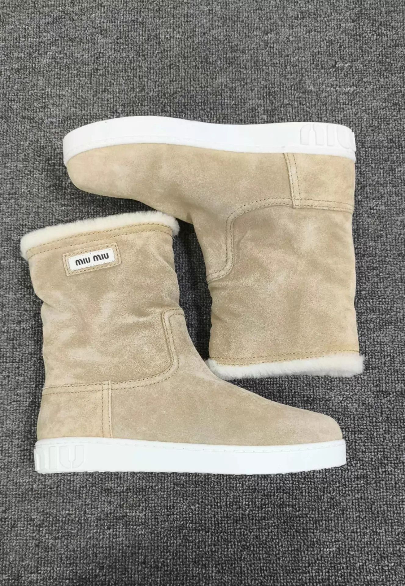 Miu Miu MIU MIU Logo Shearling Boots Women's 36 Size US 5.5 / IT 35.5 - 4 Thumbnail