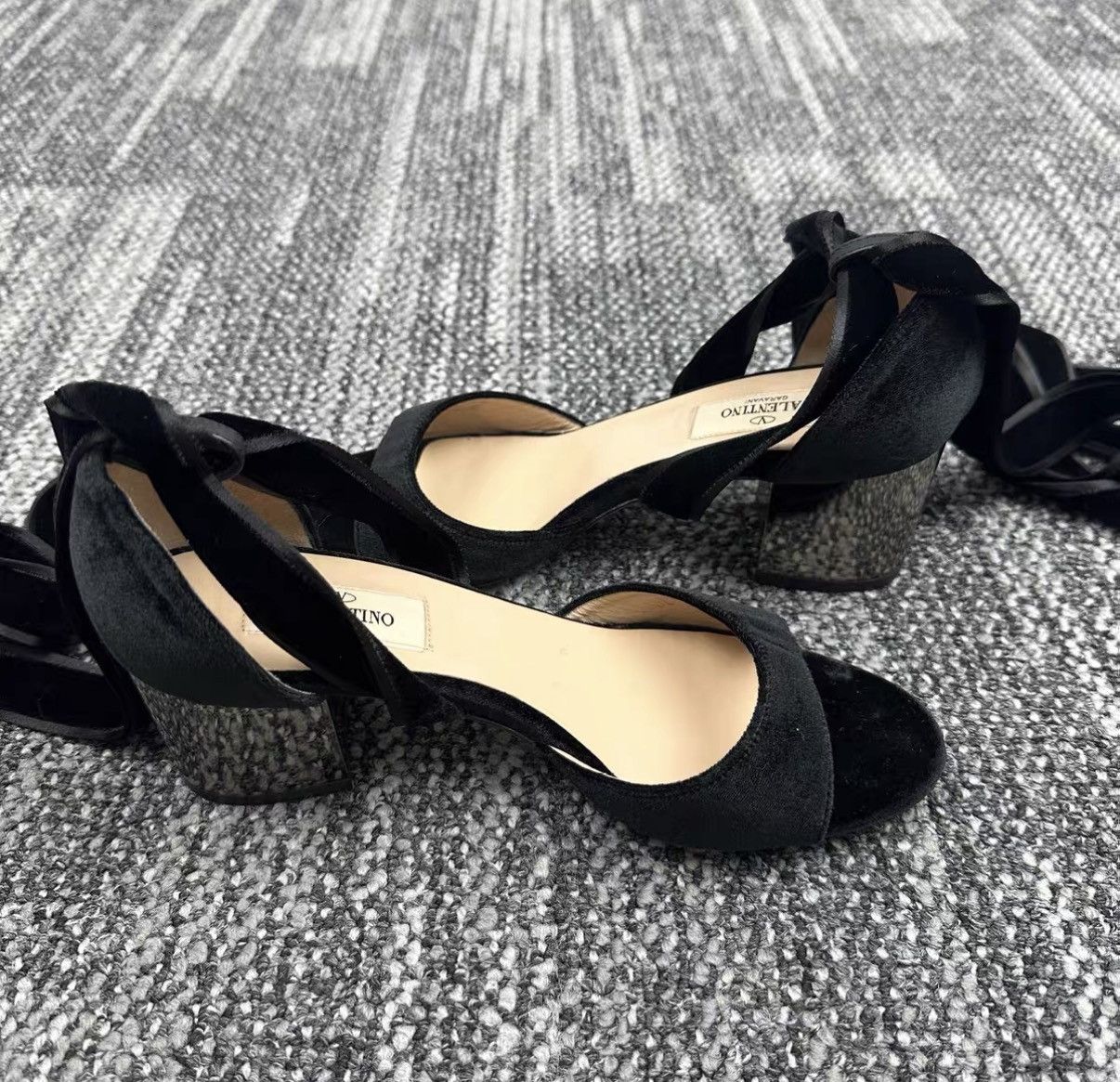 Valentino Valentino Velvet Lace-Up High Heels J42 Size US 6 / IT 36 - 5 Thumbnail