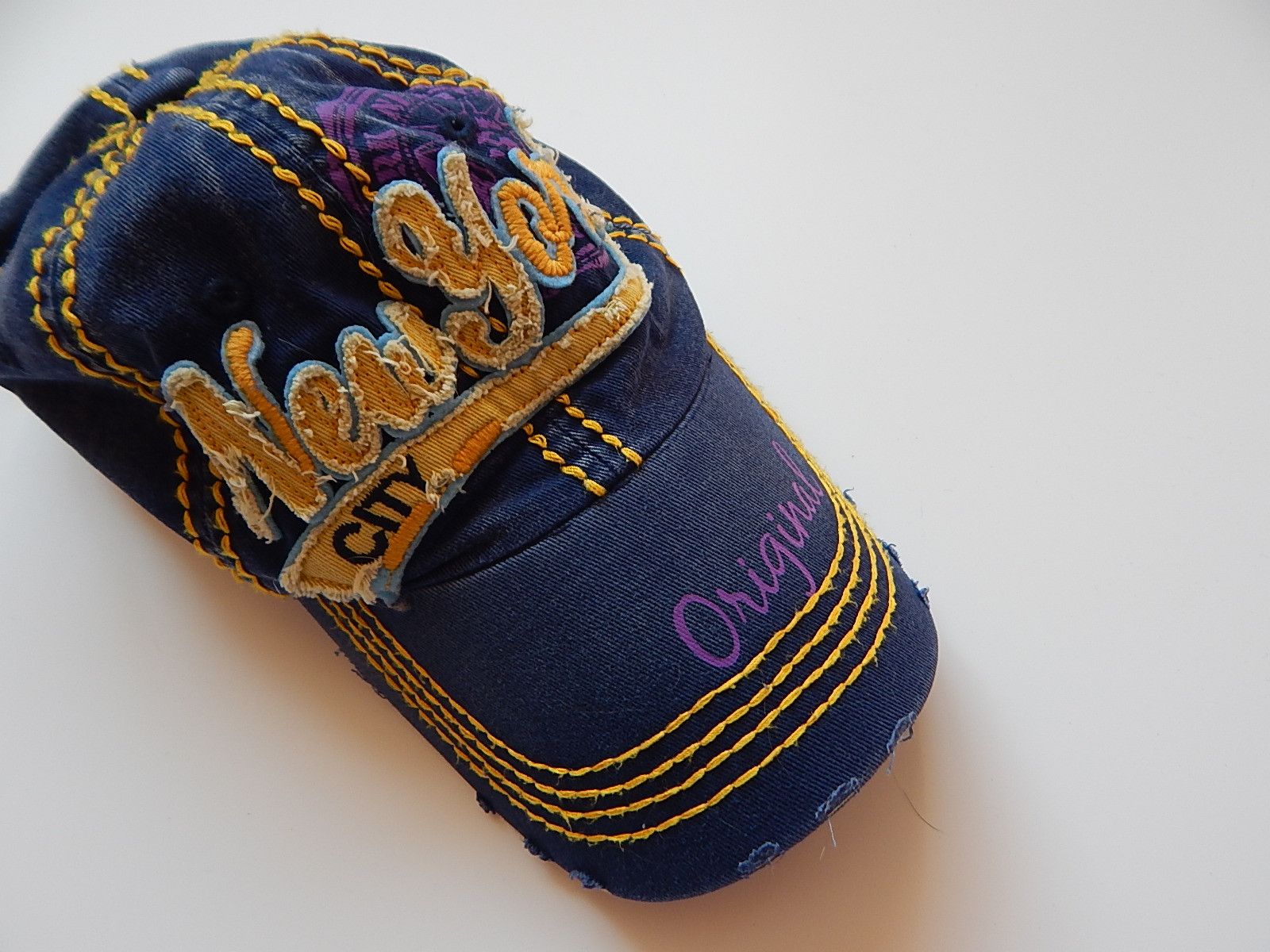 Robin Ruth vintage robin ruth new york city patch distressed hat Size ONE SIZE - 2 Thumbnail