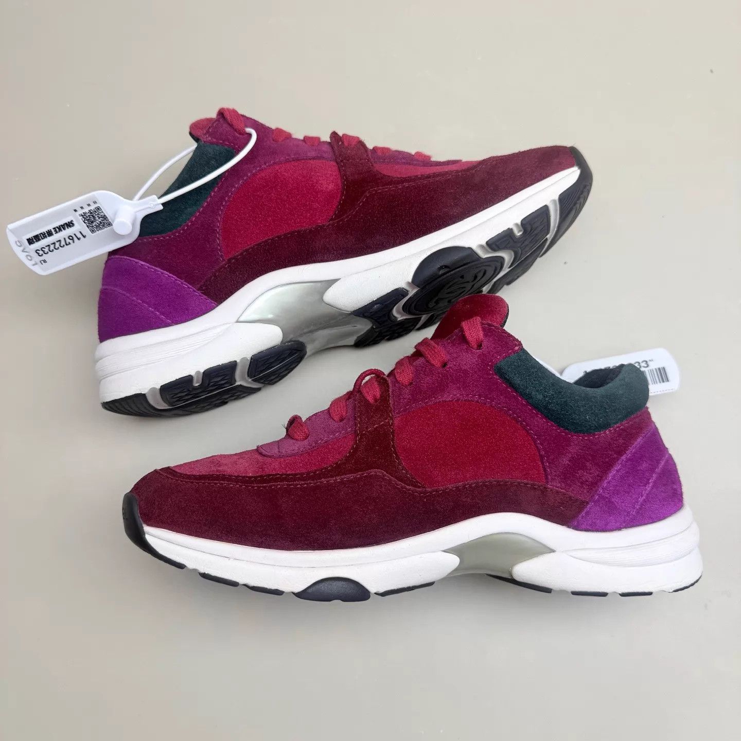 Chanel CHANEL Wine Red CC Sneaker 36.5 (Tag Missing) Size US 6 / IT 36 - 5 Thumbnail