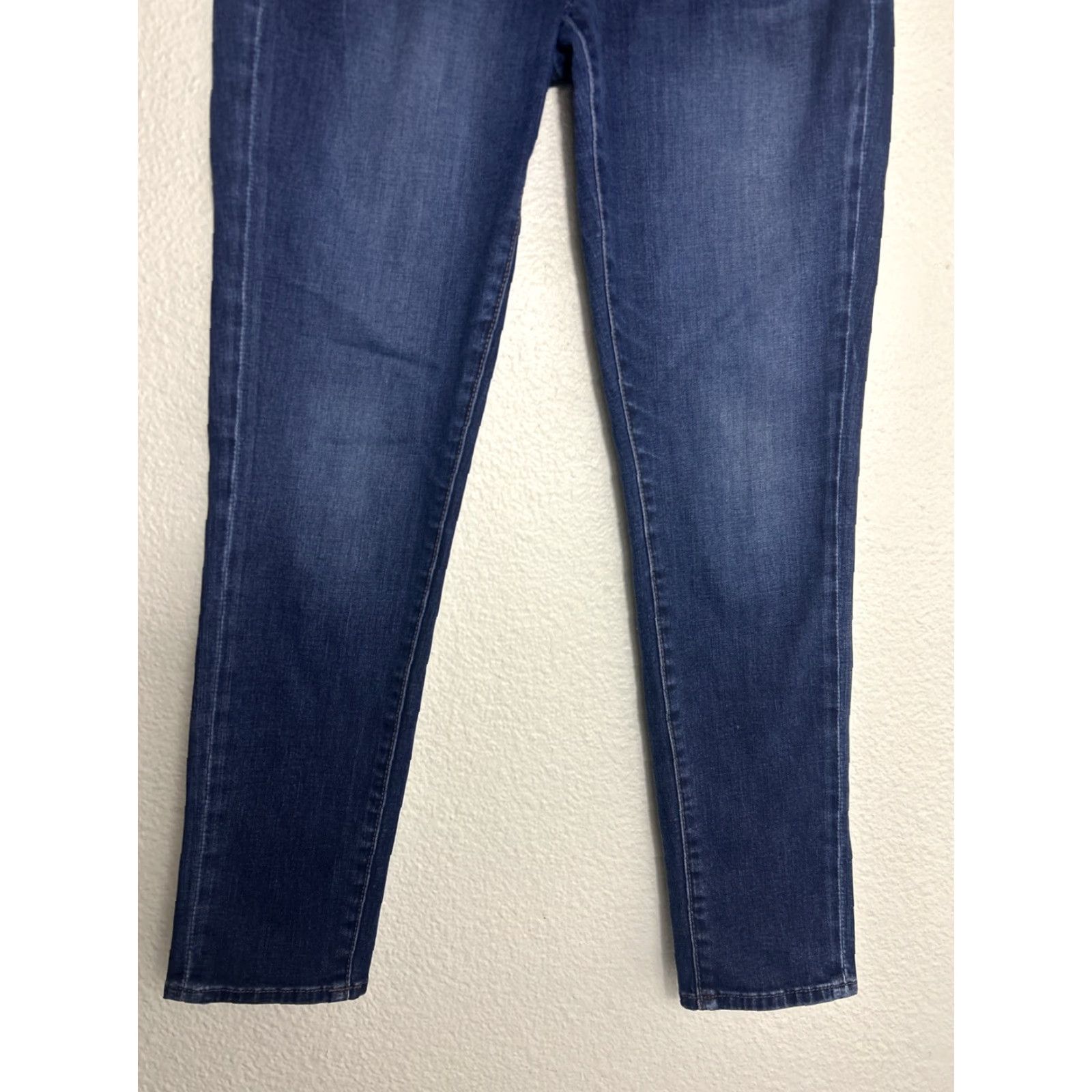 Lucky Brand Lucky Brand Charlie Skinny Dark Wash Jeans Womens 6 Blue 28x29 Skinny 6 Womens Size 28" / US 6 / IT 42 - 2 Thumbnail