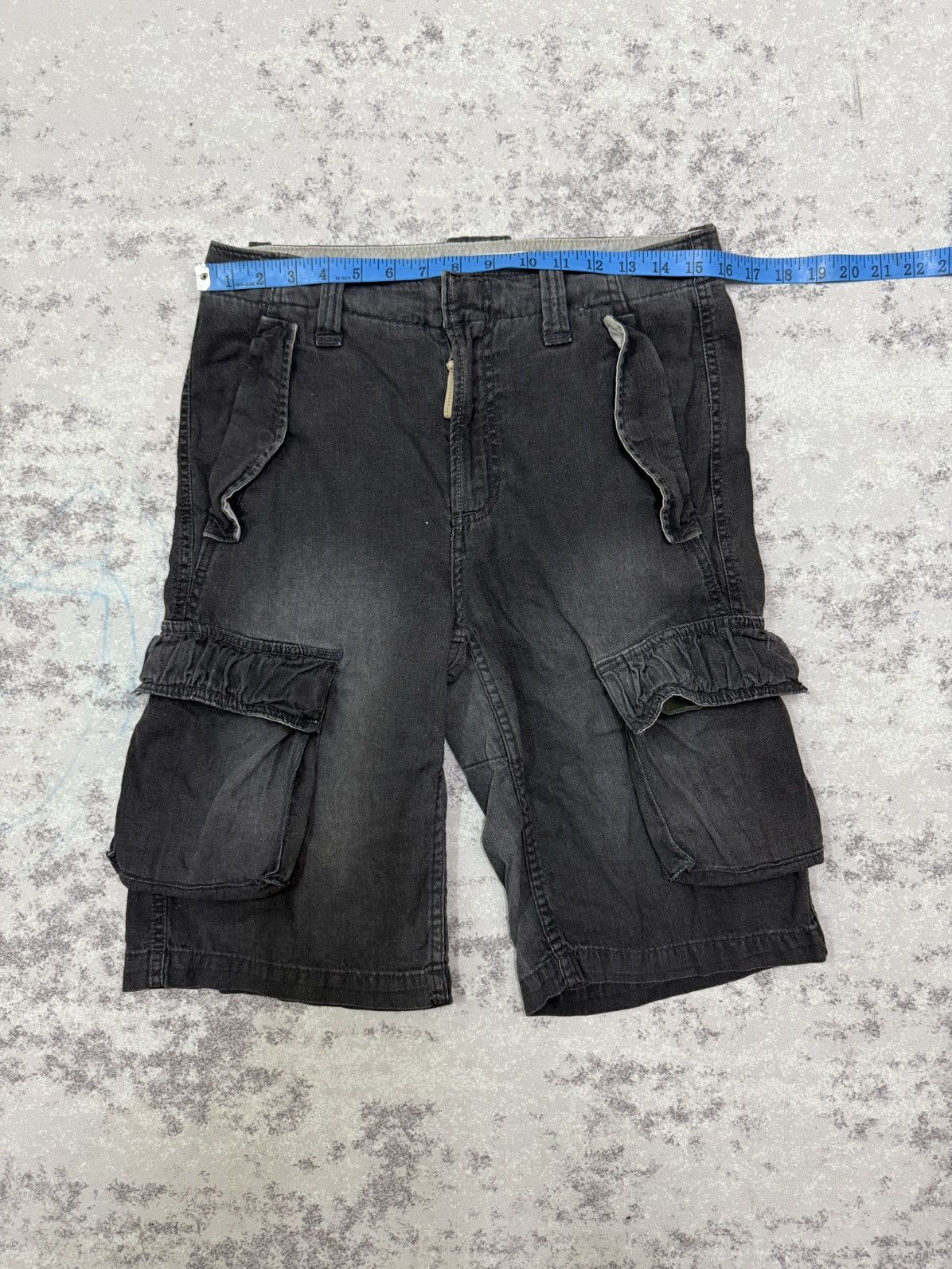 Gap GAP CARGO SHORT PANTS Size US 31 - 18 Thumbnail