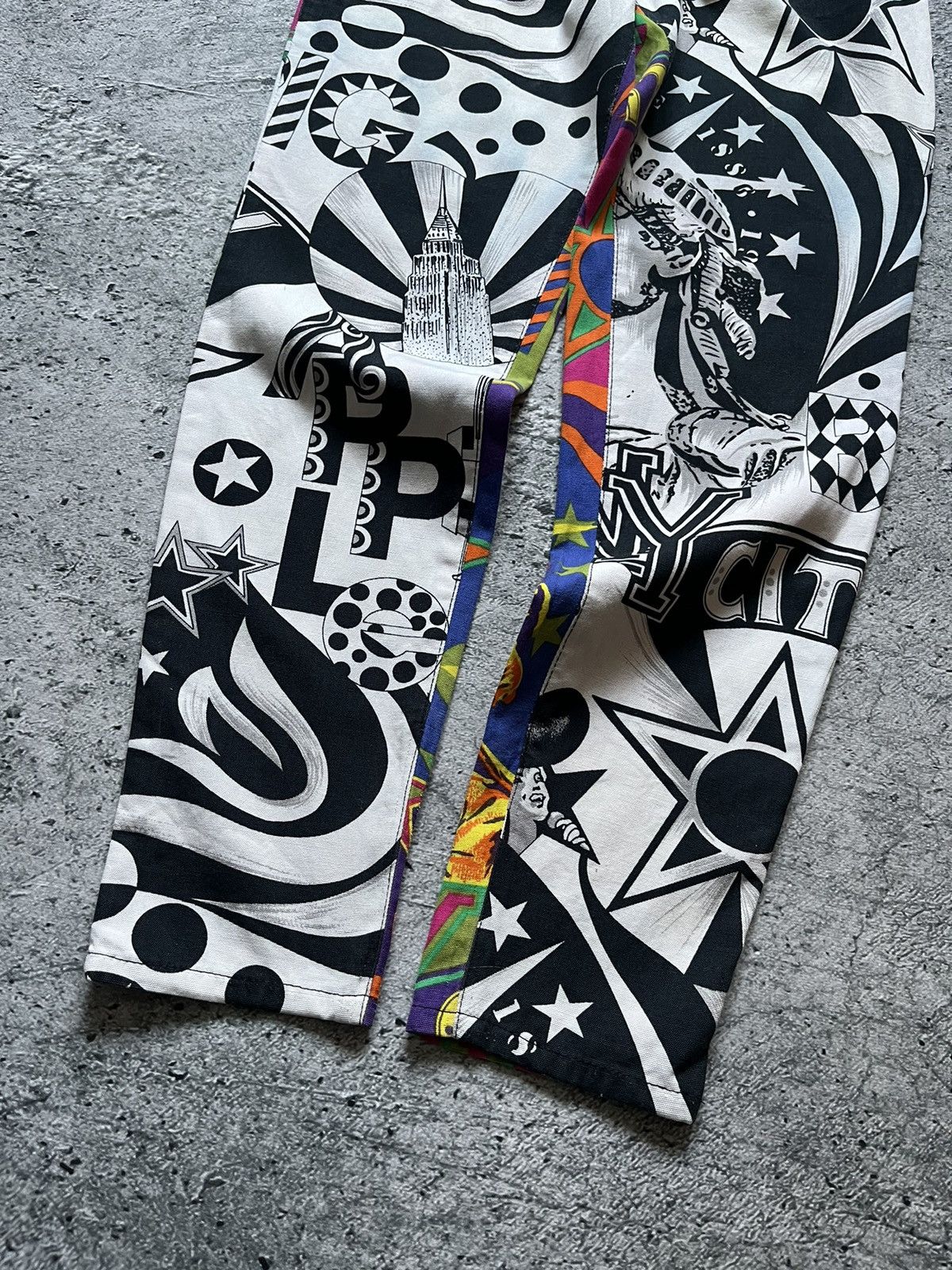 Versace × Versace Jeans Couture × Versus Versace 80’s New York City all print denim jeans pants rare archive Size 31" - 7 Thumbnail