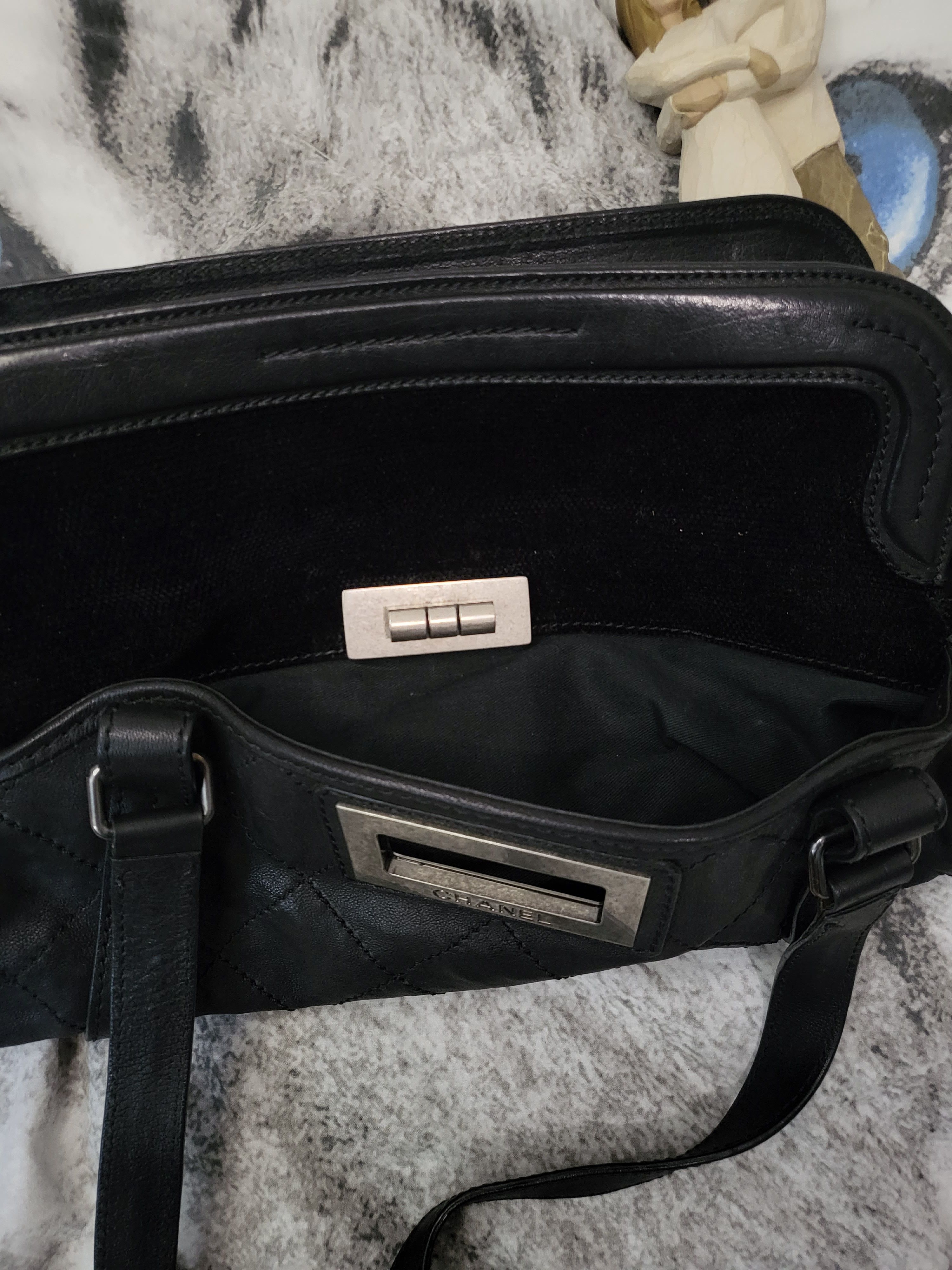 Chanel Chanel Black Caviar Leather Shoulder Bag Size ONE SIZE - 6 Thumbnail