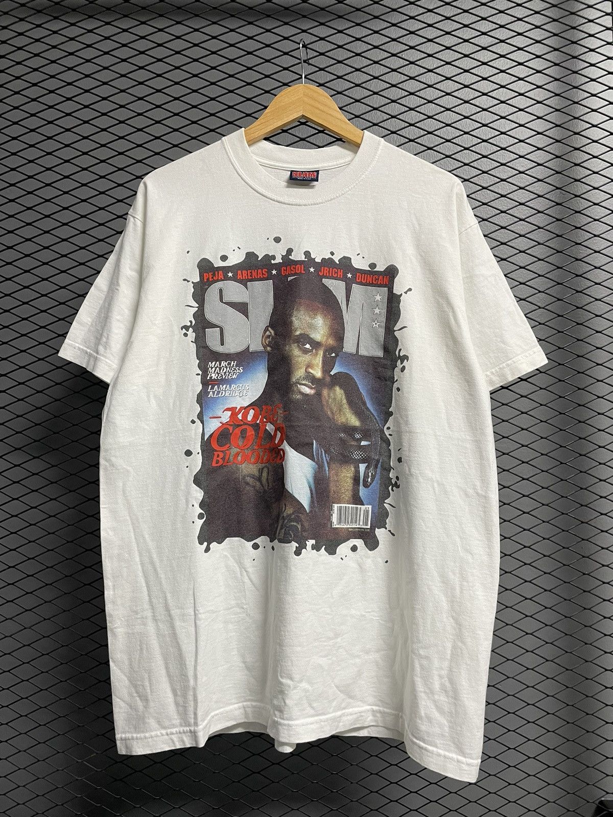 Other Vintage 00s Slam Kobe Bryant T-Shirt. Size US XL / EU 56 / 4 - 1 Thumbnail