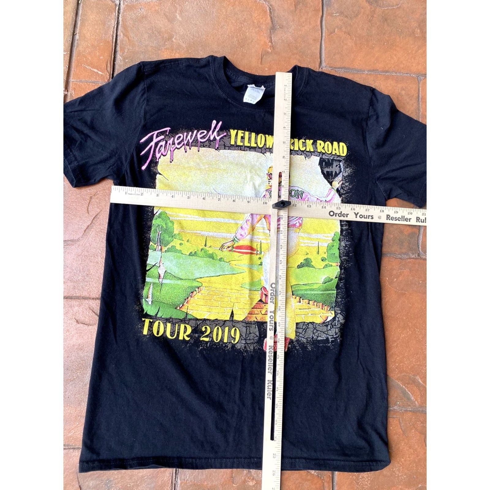 Gildan Elton John Farewell Tour 2019 Black T Shirt Medium Size US M / EU 48-50 / 2 - 5 Thumbnail