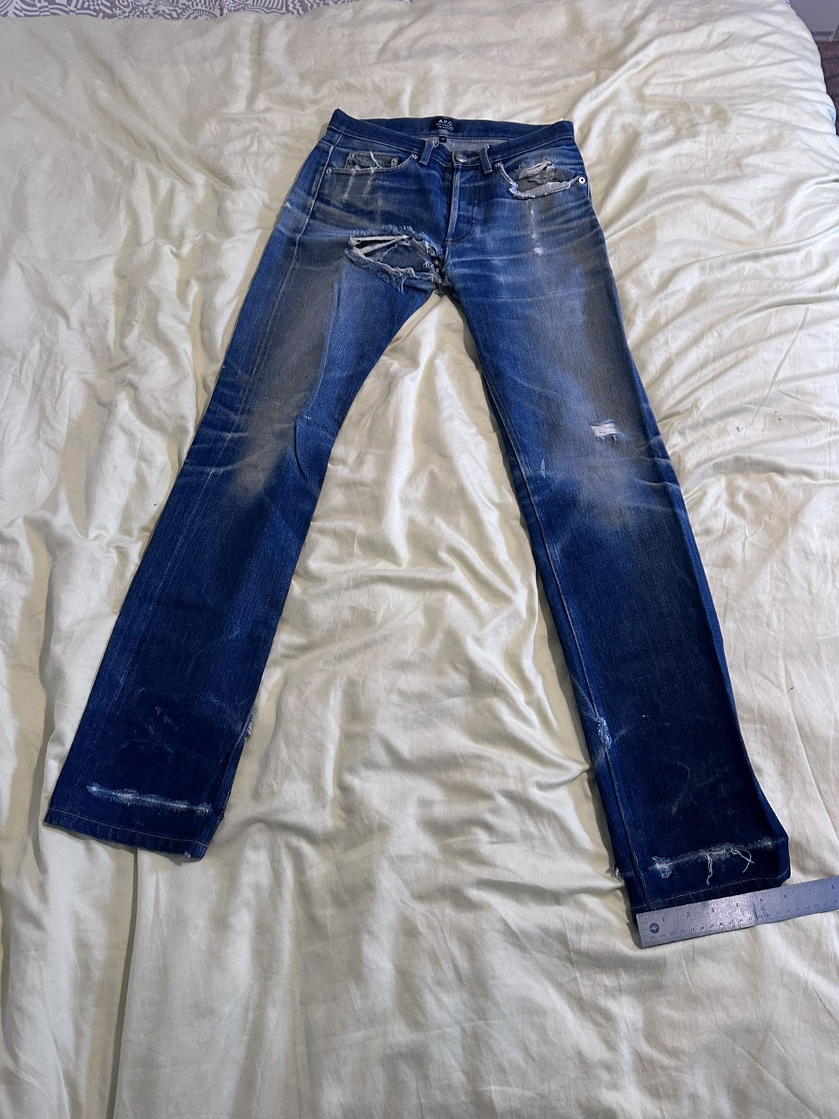 A.P.C. A.P.C. Heavily Distressed Indigo Denim Jeans Size US 27 - 5 Thumbnail
