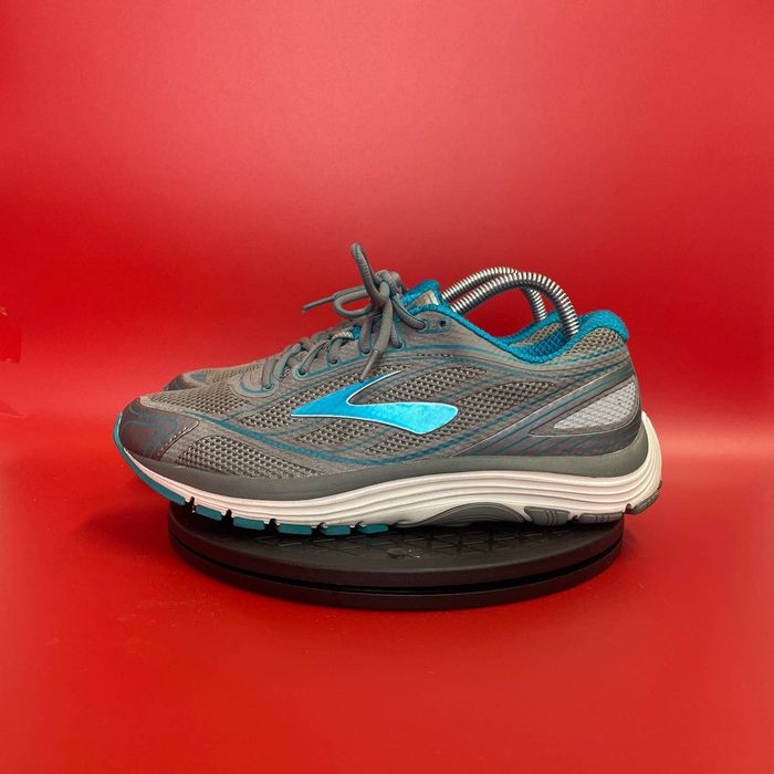 Brooks women's usa hot sale launch 6 running shoes