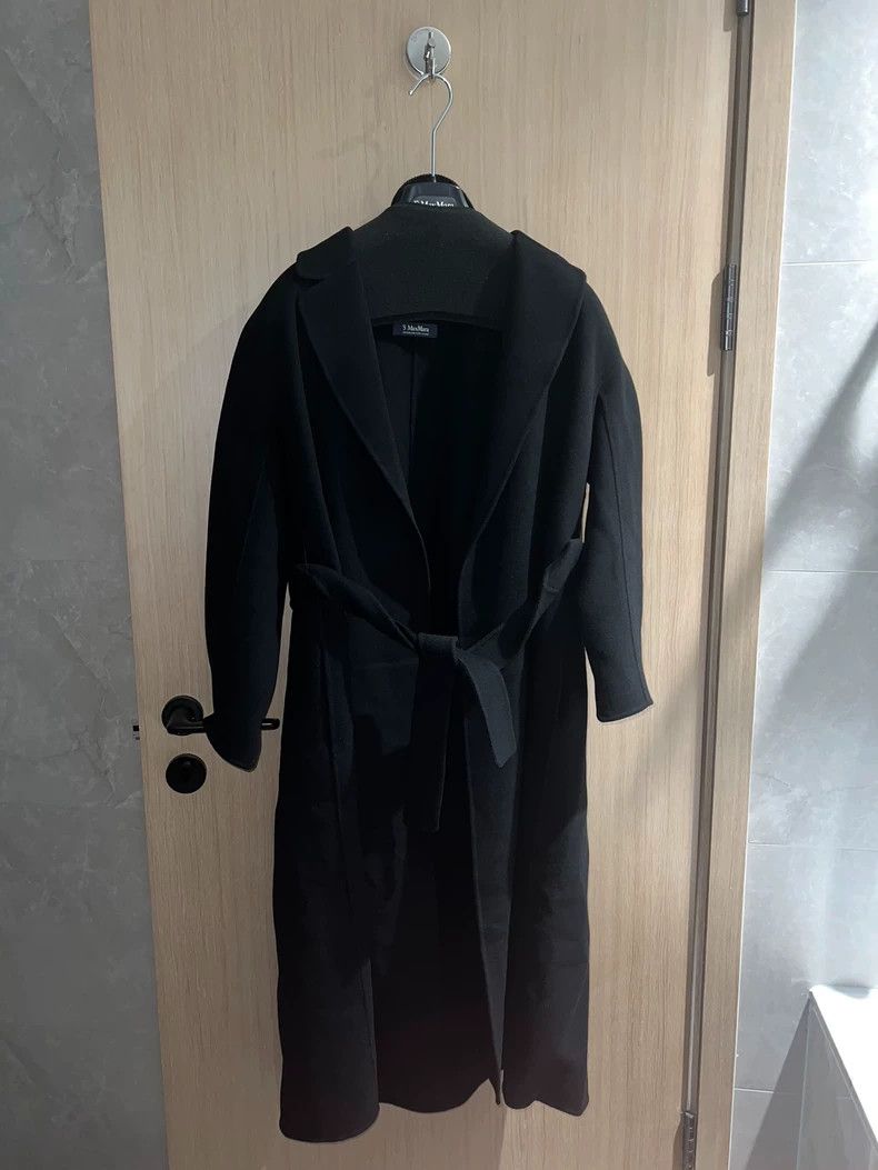 Max Mara Max Mara Esturia Black Coat Size M / US 6-8 / IT 42-44 - 1 Thumbnail