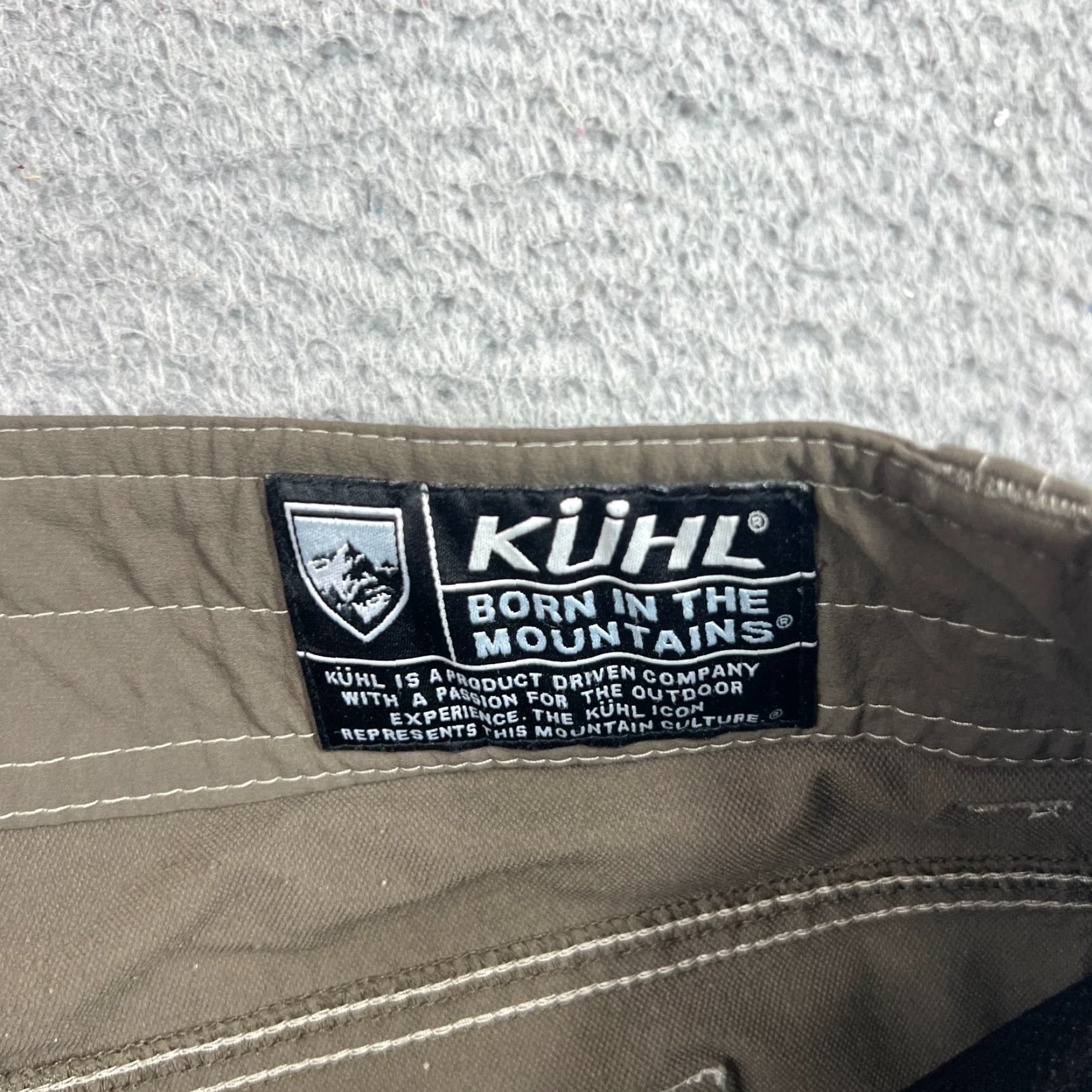 Vintage Kuhl Renegade Shorts Mens 30 Brown Outdoor Performance Lightweight Hiking Size US 30 / EU 46 - 7 Thumbnail