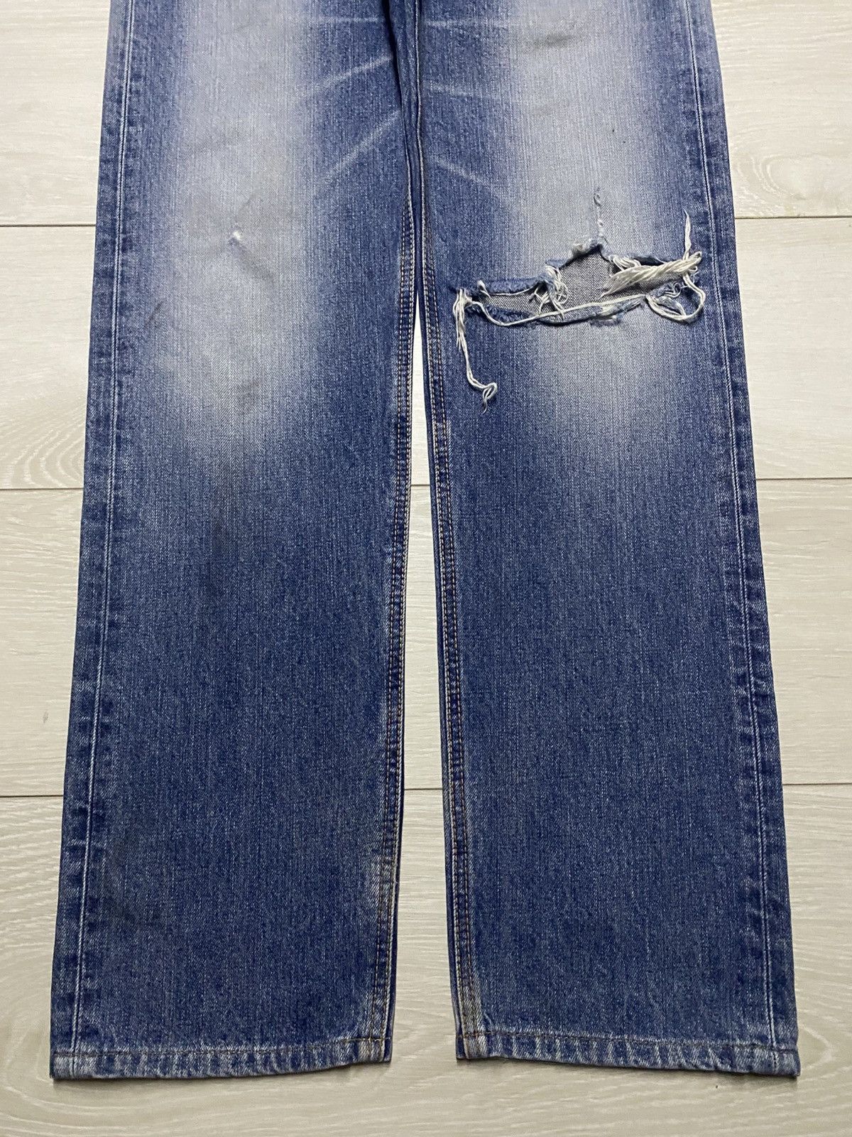Edwin Edwin Exclusive Vintage Blue wash Distressed Loose Jeans Size US 32 / EU 48 - 5 Thumbnail