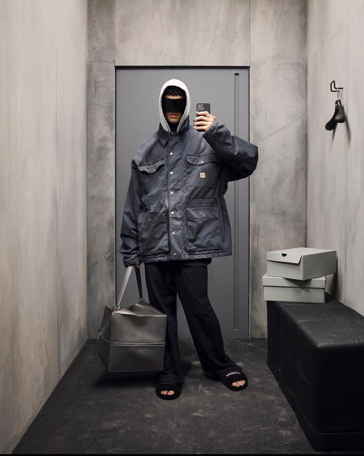 Balenciaga Balenciaga FALL23 Double B workwear parka Size US S / EU 44-46 / 1 - 2 Thumbnail