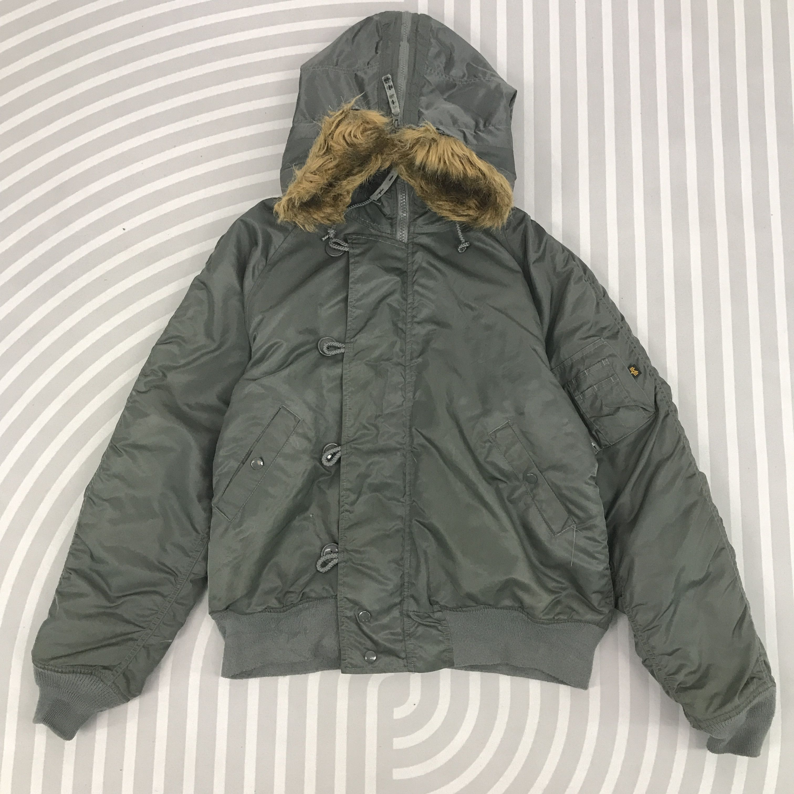 Alpha Industries Vtg Alpha industries Bomber military style fur hoodie jacket Size US L / EU 52-54 / 3 - 1 Thumbnail