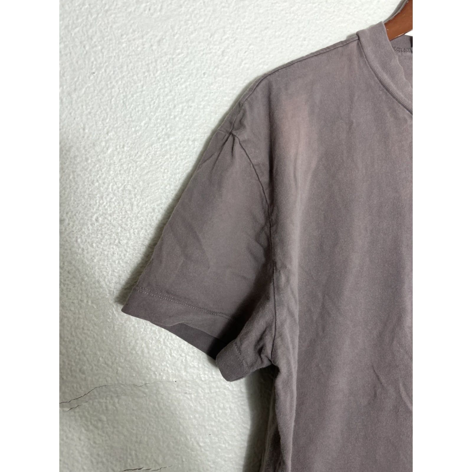 Fear of God VINTAGE Essentials Fear Of God Brown Short Sleeve T Shirt Size S Men Stains Holes Size US S / EU 44-46 / 1 - 2 Thumbnail