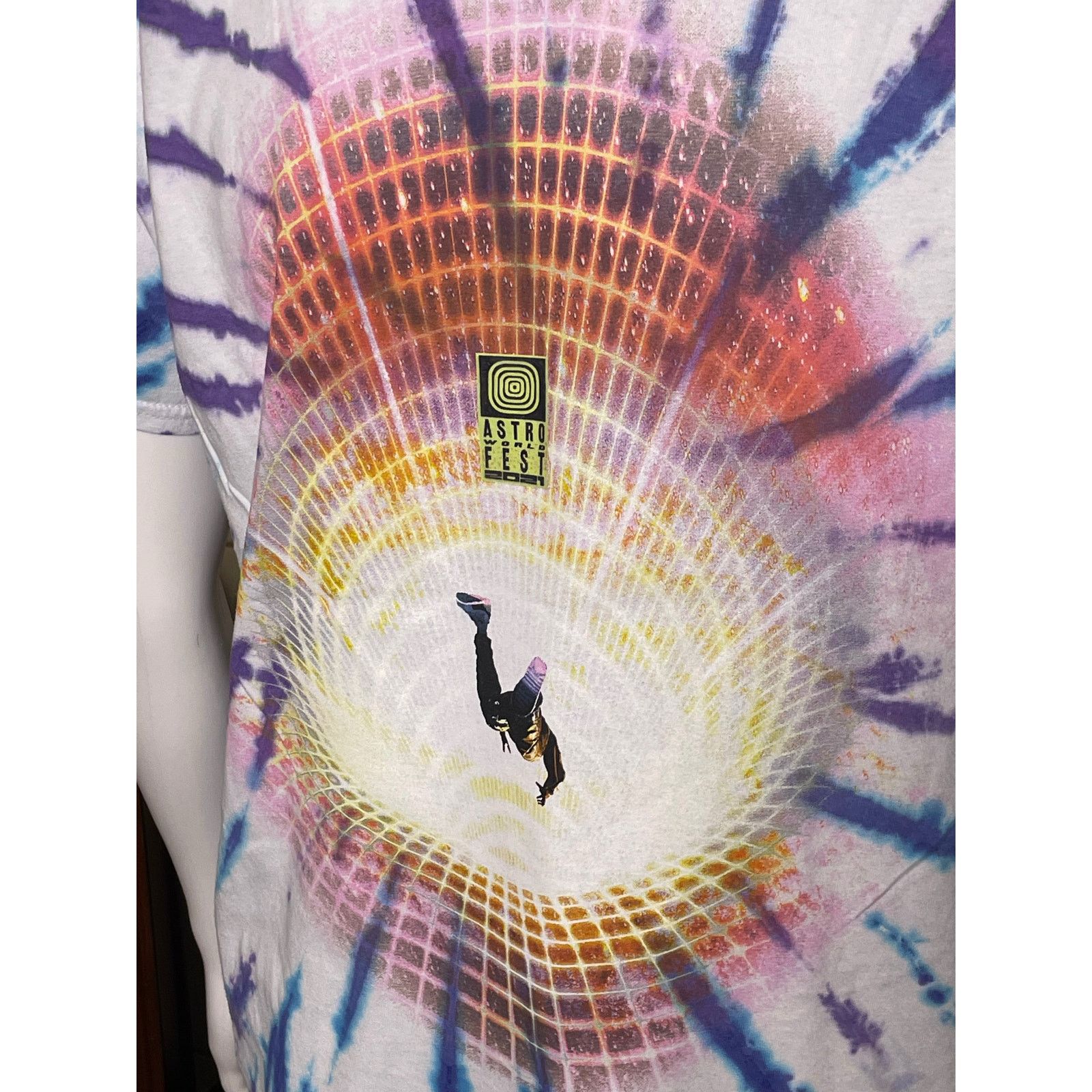 Travis Scott 2021 Travis Scott Astroworld Utopia Man On Fire Tie Dye Tee Size US M / EU 48-50 / 2 - 7 Thumbnail