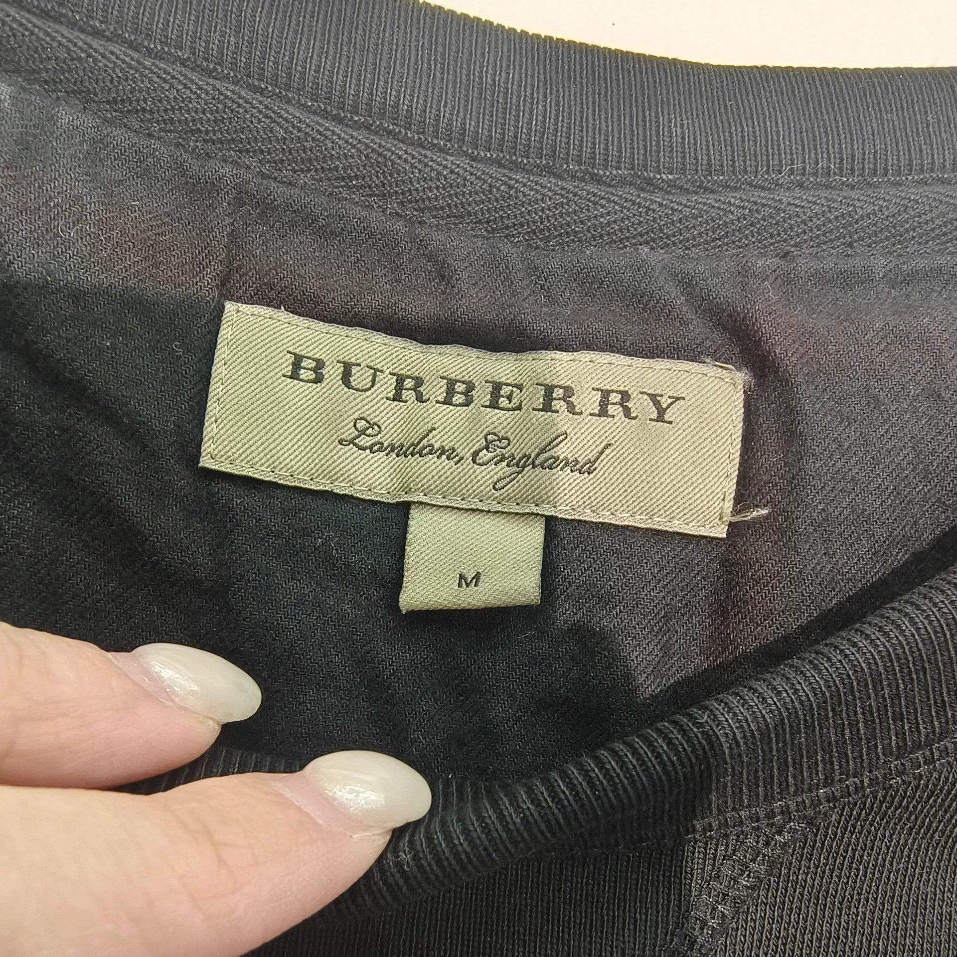 Burberry Burberry Equestrian Knight Hoodie M Like New No Fade Size M / US 6-8 / IT 42-44 - 3 Thumbnail