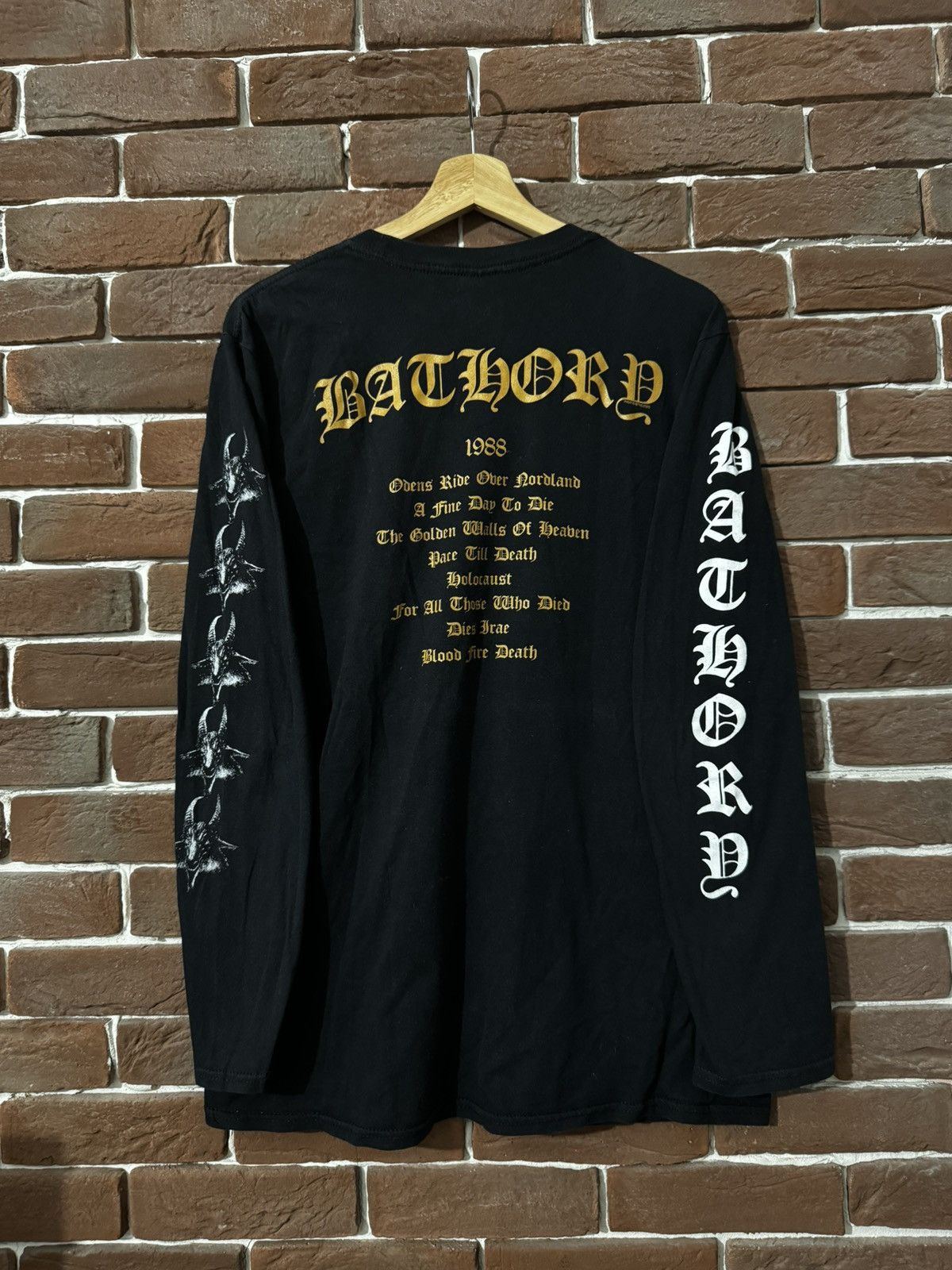 Band Tees Vintage 00s Bathory Blood Fire Death Metal Band Tee Long L Size US L / EU 52-54 / 3 - 2 Thumbnail