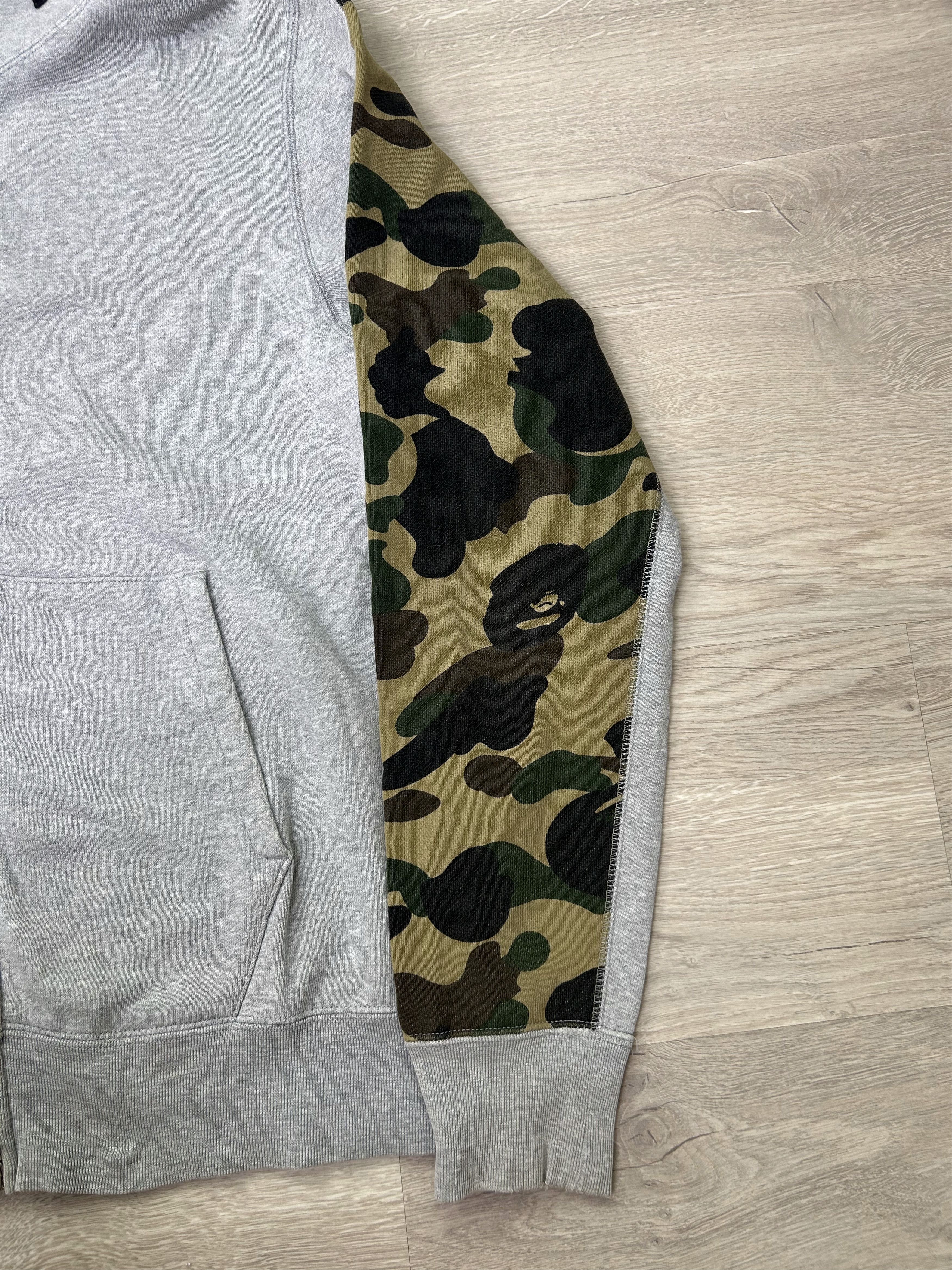 Bape BAPE Grey x 1st Camo Shark Full Zip Hoodie [Size M] Size US M / EU 48-50 / 2 - 3 Thumbnail