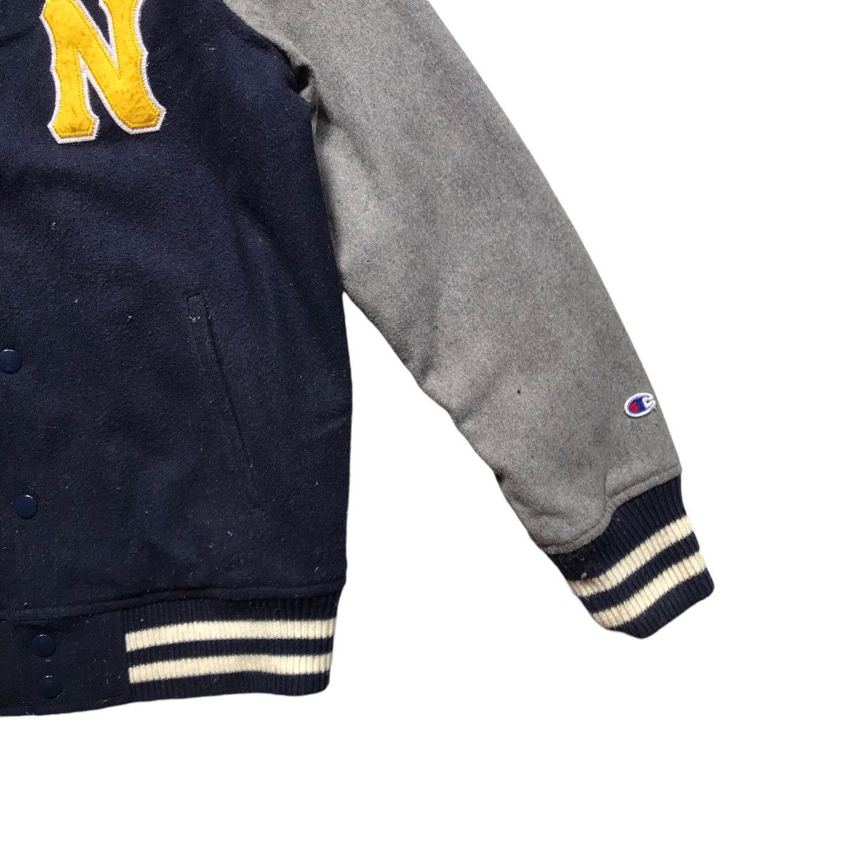 Champion × Vintage VINTAGE CHAMPION VARSITY WOOL JACKET Size US S / EU 44-46 / 1 - 3 Thumbnail