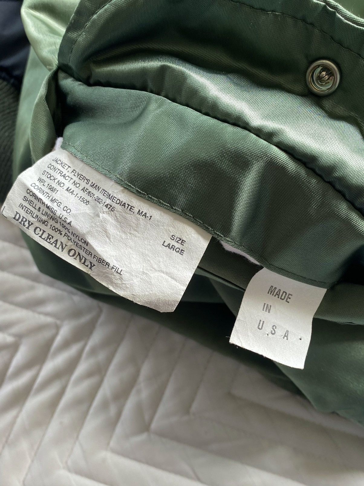 Vintage 🇺🇸 Vintage Corinth Mfg Co. MA-1 Flight Jacket - Made in USA Size US L / EU 52-54 / 3 - 12 Thumbnail