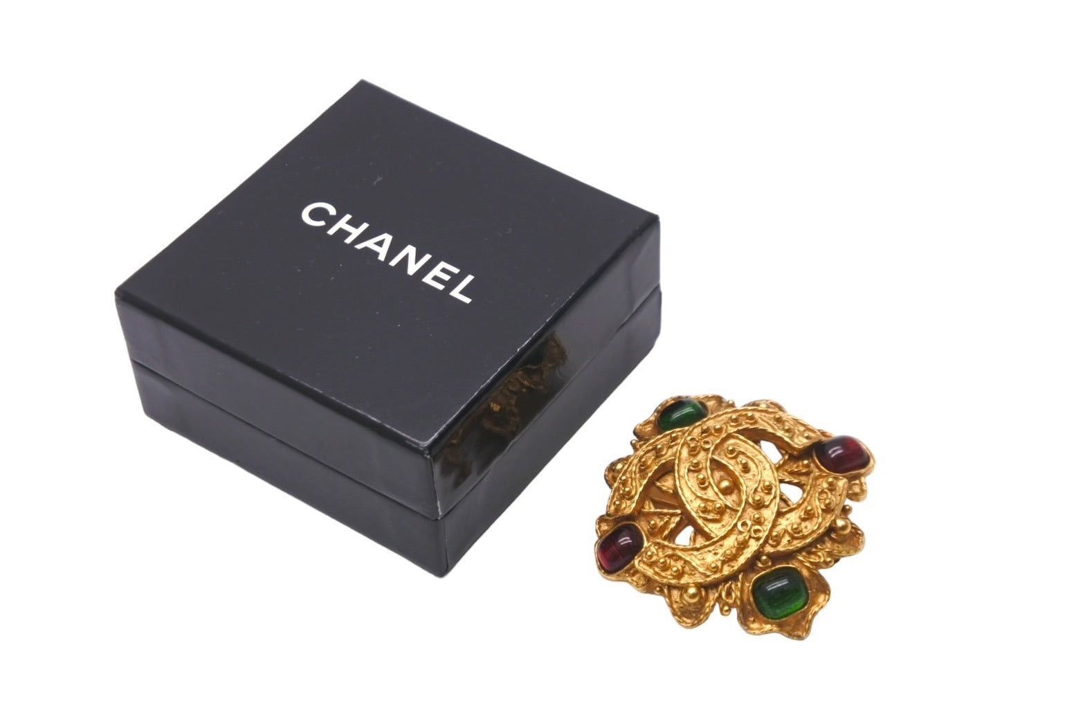 CHANEL Brooch