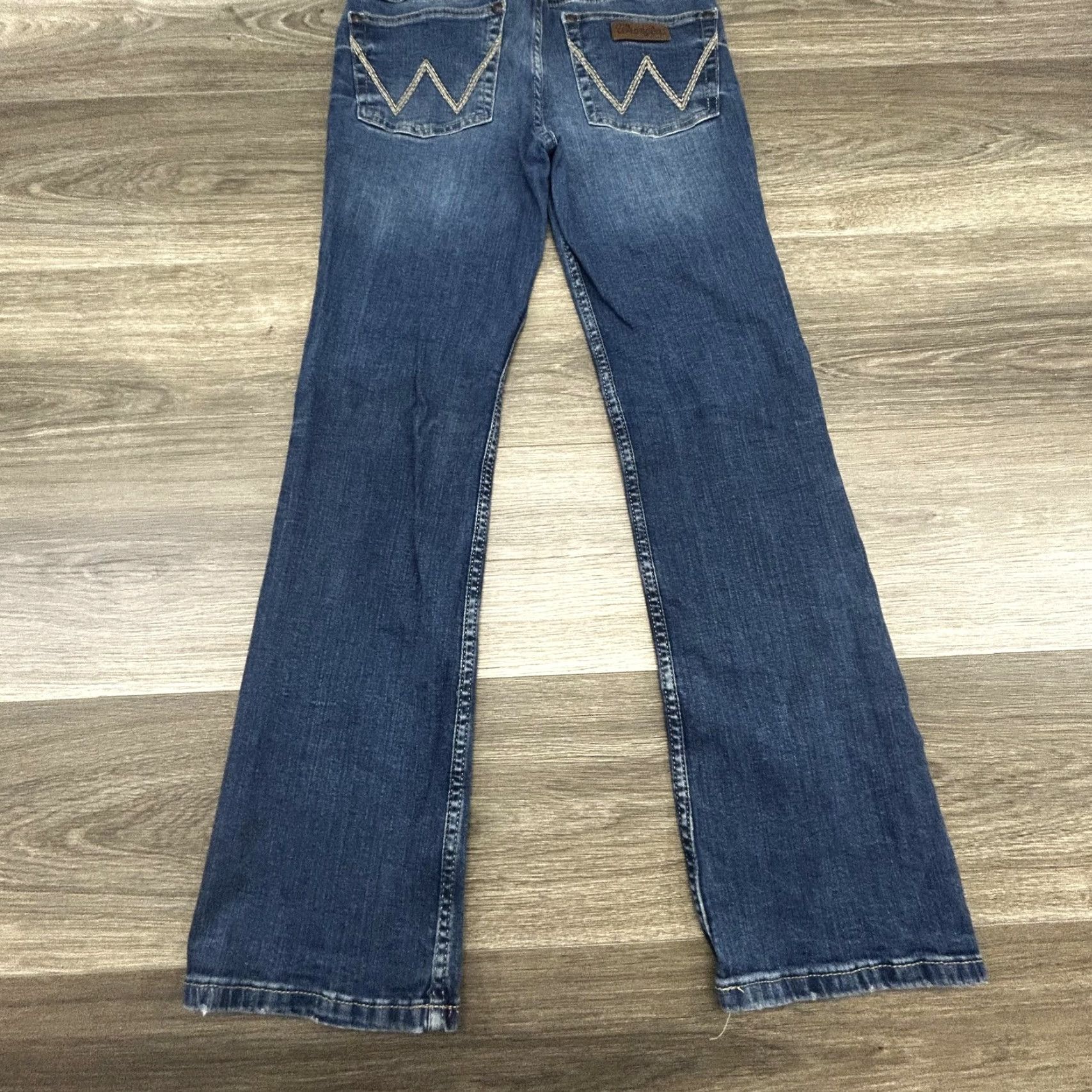 Wrangler VINTAGE Wrangler Bootcut Jeans Womens 3 Blue Medium Wash Low Rise Denim Pockets Y2K Womens Mens? Size 26" / US 2 / IT 38 - 5 Thumbnail