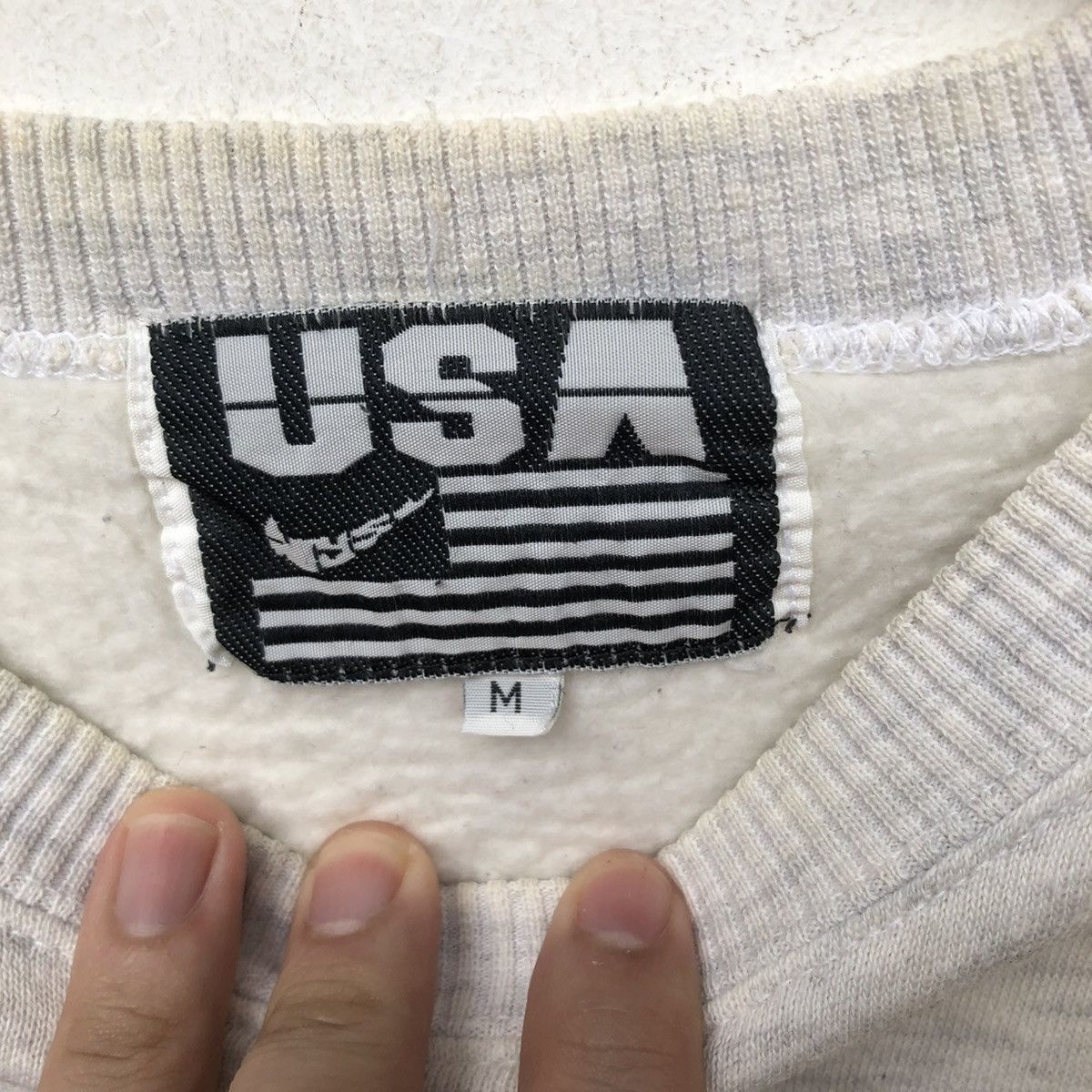 Vintage Vintage 90s Nike Side Tape Spell Out Big Logo Sweatshirt | S Size US S / EU 44-46 / 1 - 3 Thumbnail